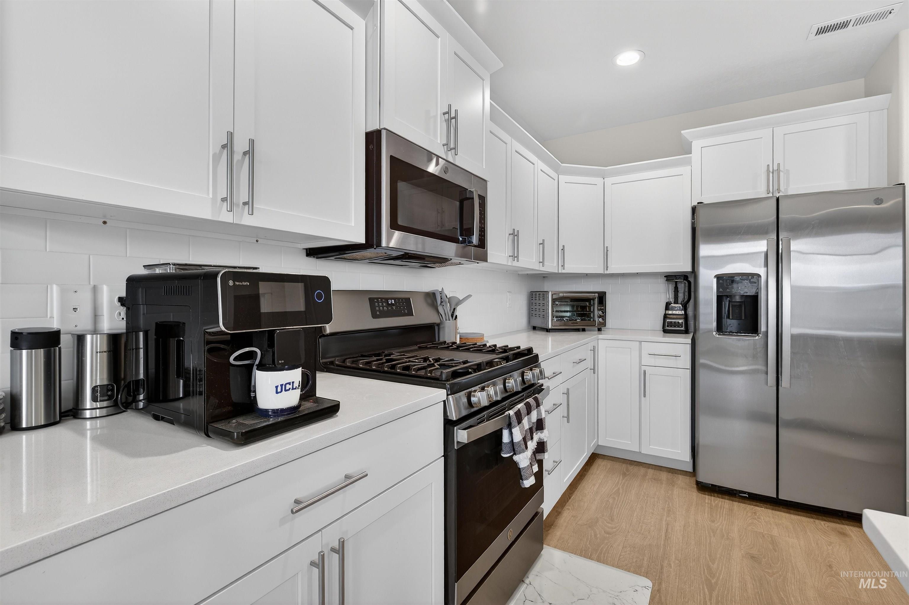 2418 Legacy Court, Clarkston, Washington 99403, 3 Bedrooms, 2 Bathrooms, Residential For Sale, Price $415,000,MLS 98972075