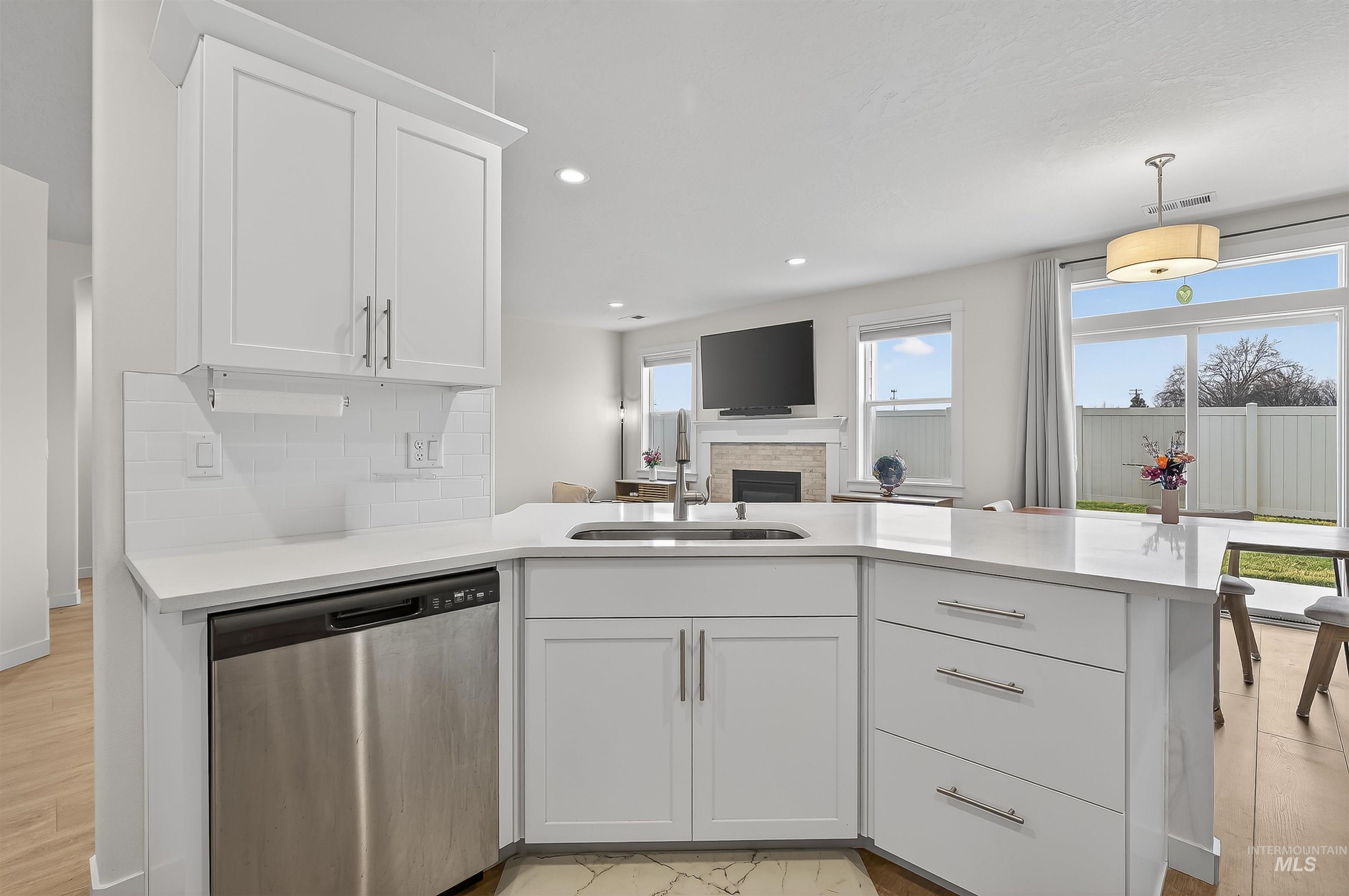 2418 Legacy Court, Clarkston, Washington 99403, 3 Bedrooms, 2 Bathrooms, Residential For Sale, Price $415,000,MLS 98972075