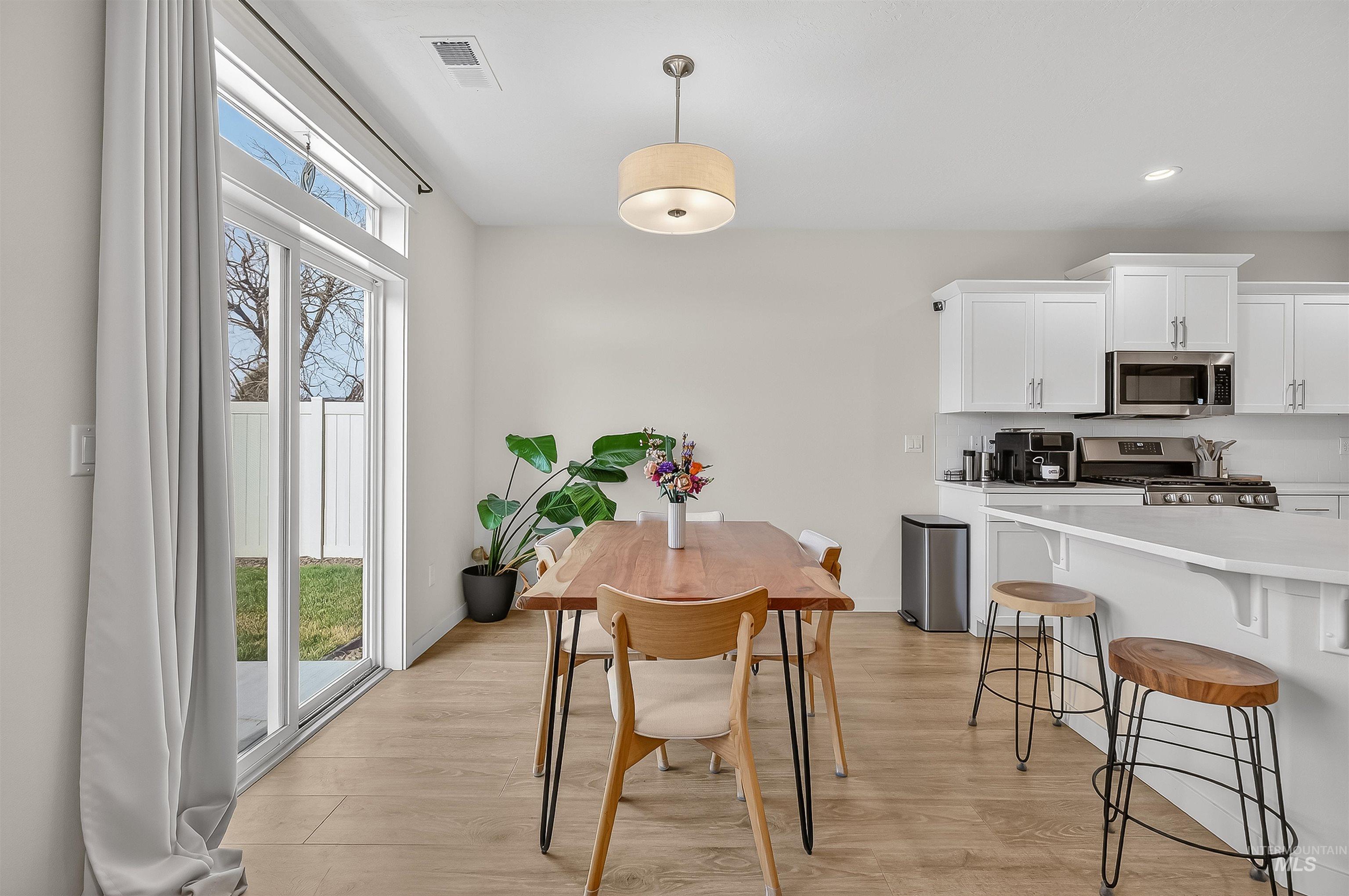 2418 Legacy Court, Clarkston, Washington 99403, 3 Bedrooms, 2 Bathrooms, Residential For Sale, Price $415,000,MLS 98972075