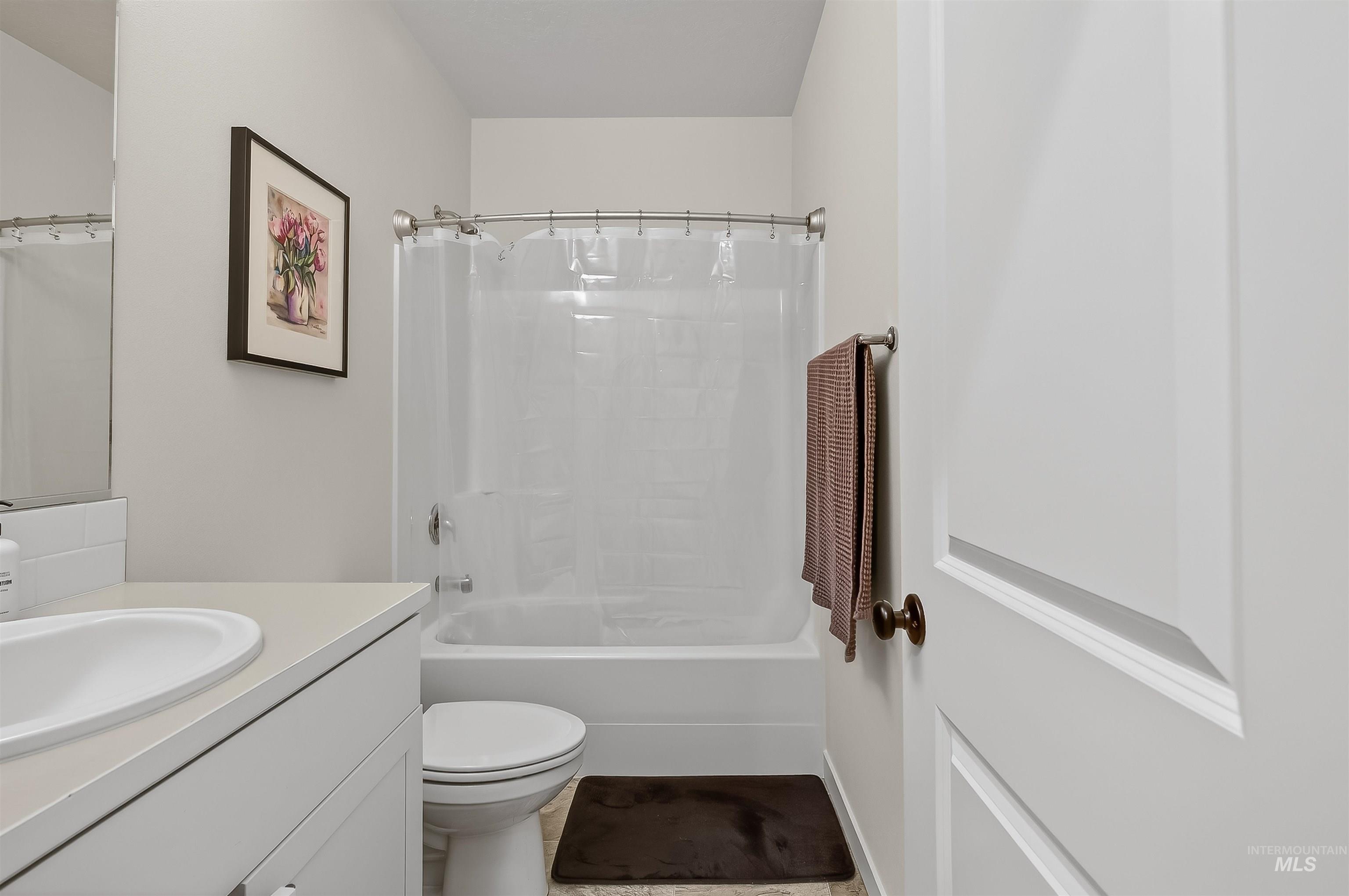 2418 Legacy Court, Clarkston, Washington 99403, 3 Bedrooms, 2 Bathrooms, Residential For Sale, Price $415,000,MLS 98972075