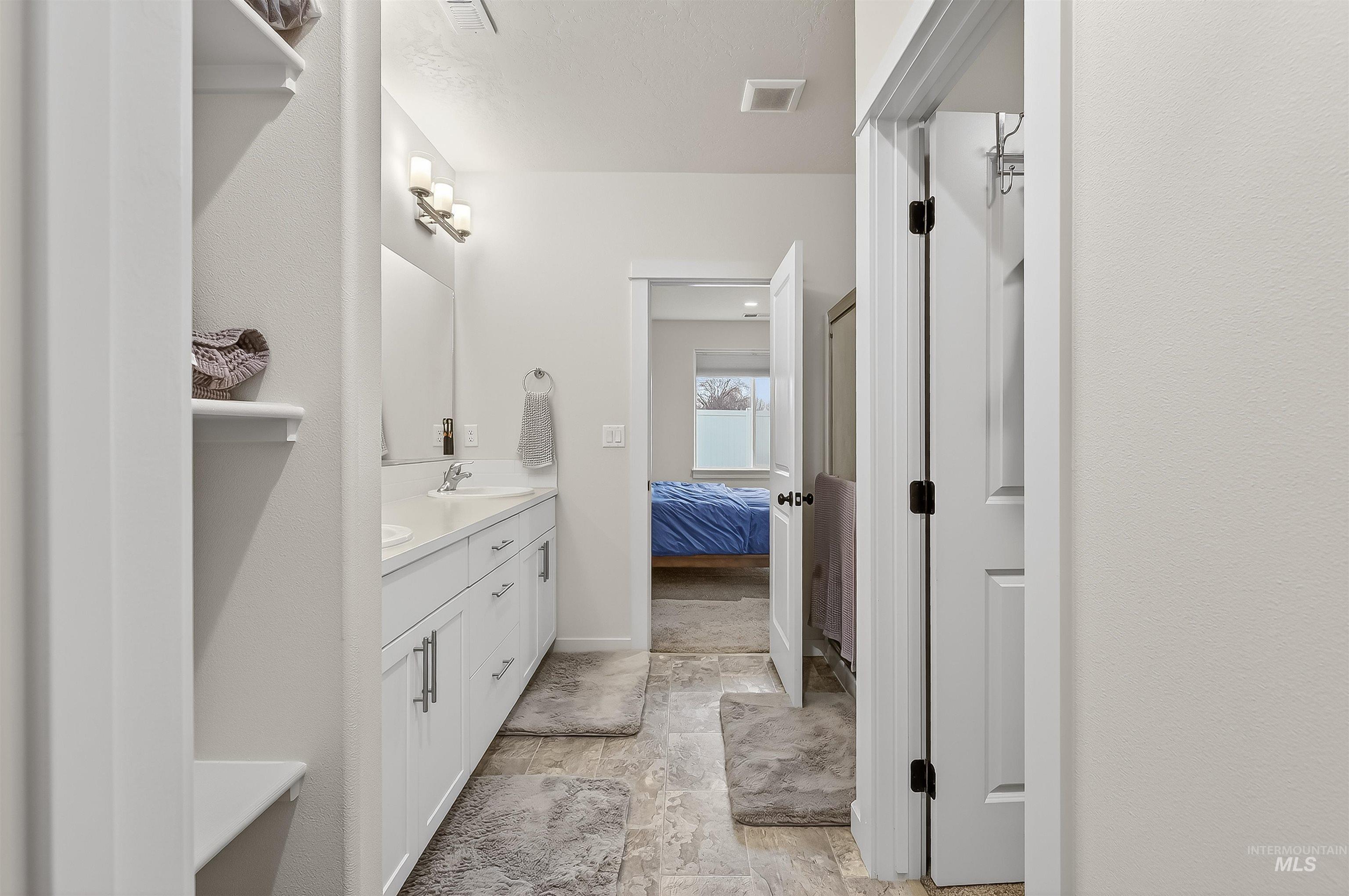 2418 Legacy Court, Clarkston, Washington 99403, 3 Bedrooms, 2 Bathrooms, Residential For Sale, Price $415,000,MLS 98972075