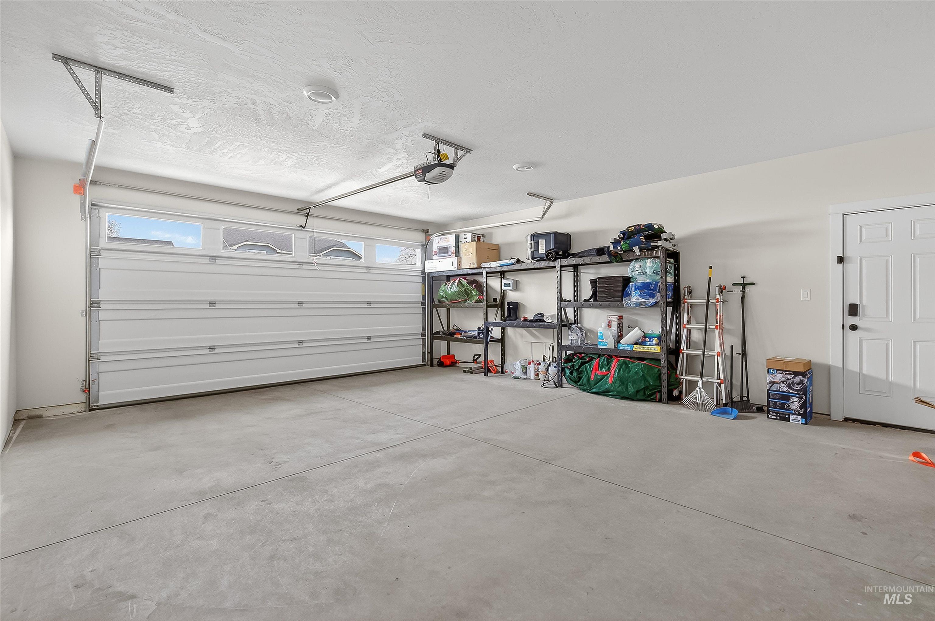 2418 Legacy Court, Clarkston, Washington 99403, 3 Bedrooms, 2 Bathrooms, Residential For Sale, Price $415,000,MLS 98972075