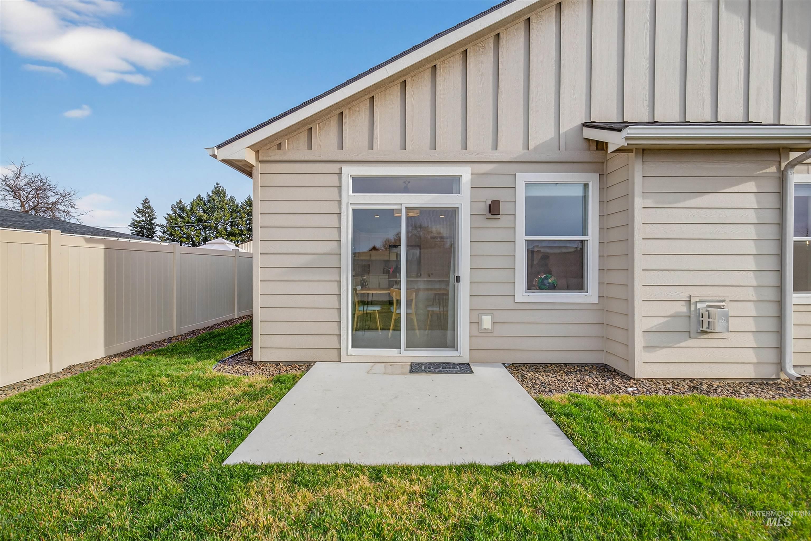 2418 Legacy Court, Clarkston, Washington 99403, 3 Bedrooms, 2 Bathrooms, Residential For Sale, Price $415,000,MLS 98972075