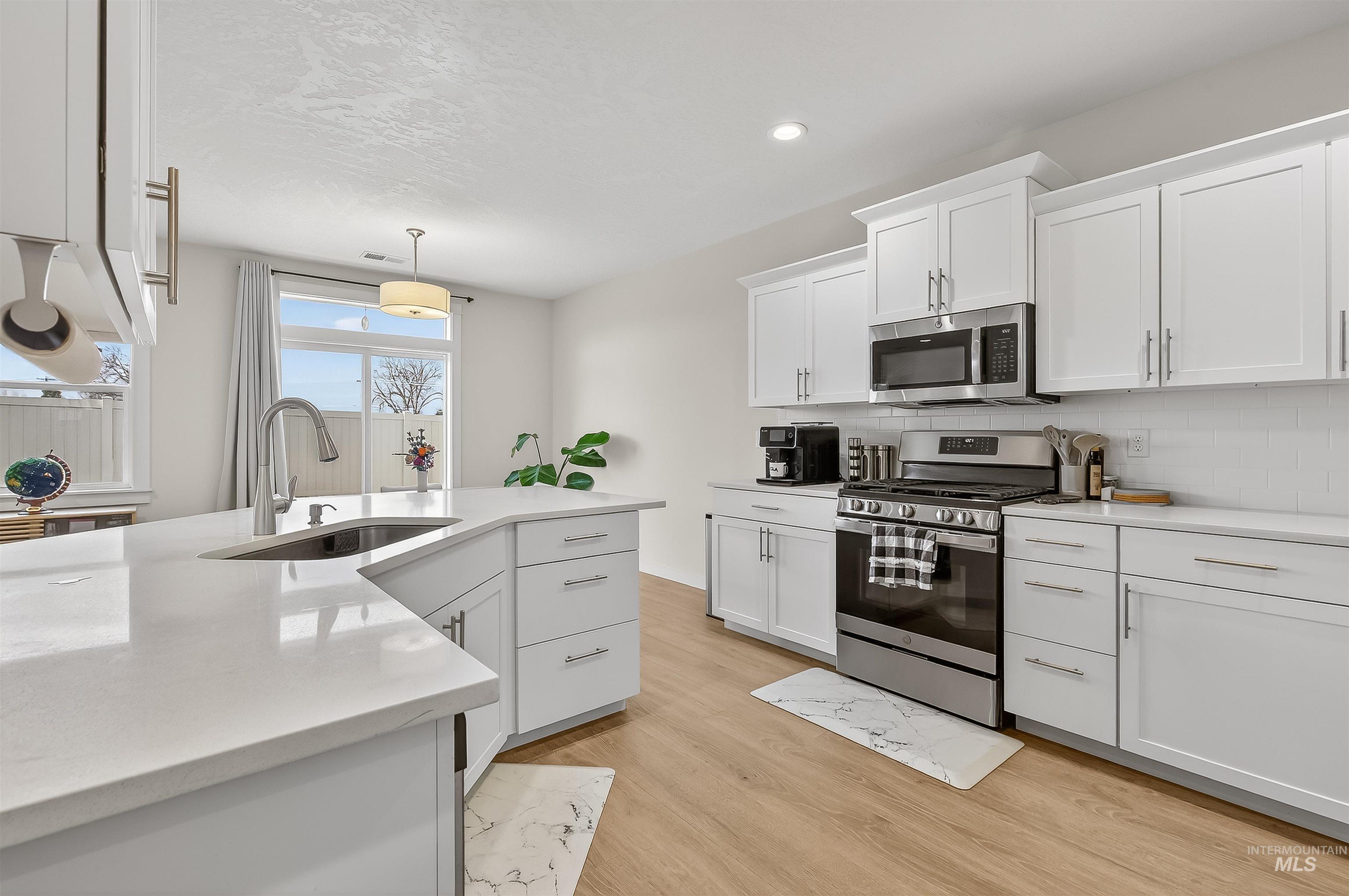 2418 Legacy Court, Clarkston, Washington 99403, 3 Bedrooms, 2 Bathrooms, Residential For Sale, Price $415,000,MLS 98972075