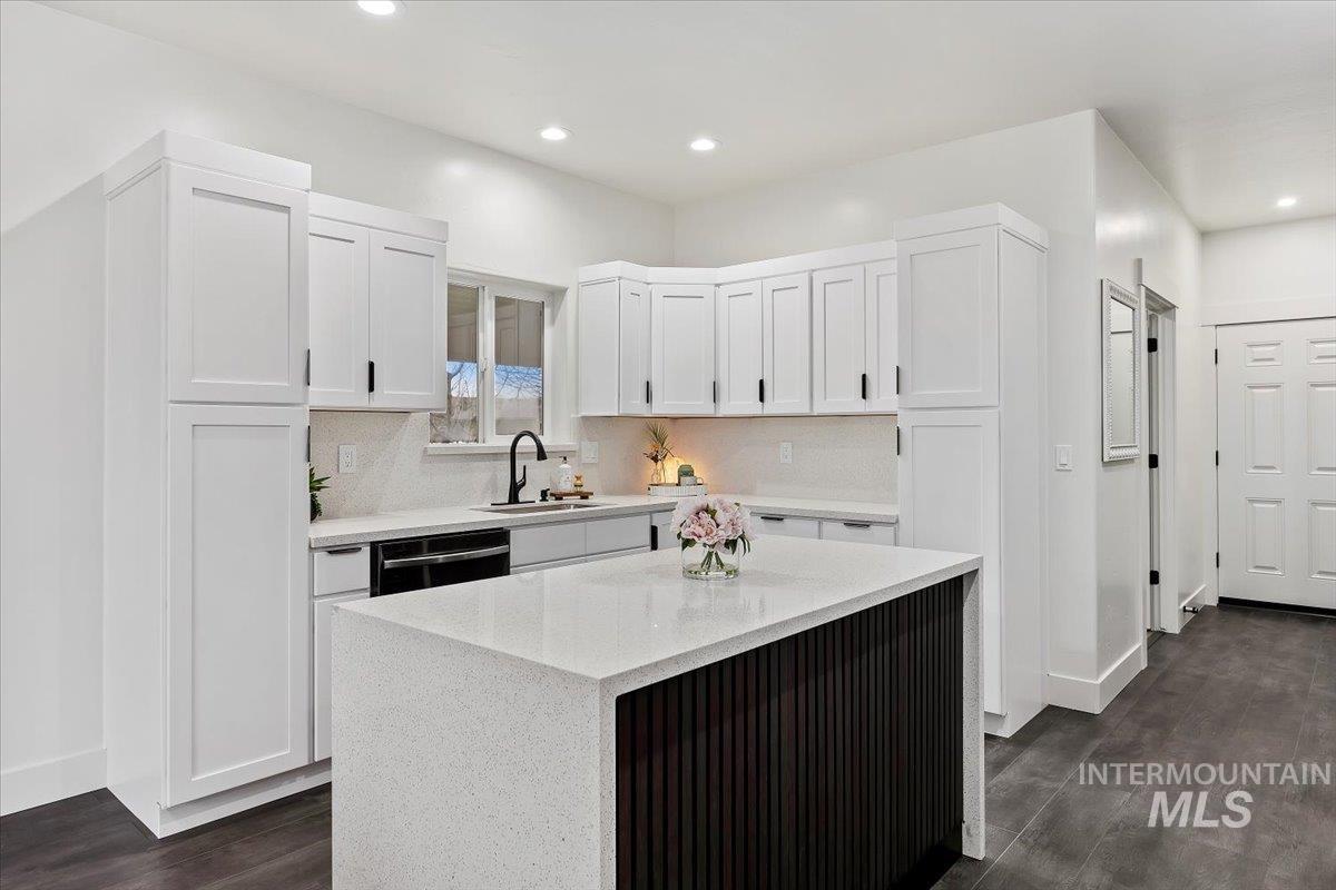 1189 Trail Crest Rd, Twin Falls, Idaho 83301, 3 Bedrooms, 2 Bathrooms, Residential For Sale, Price $464,900,MLS 98972084