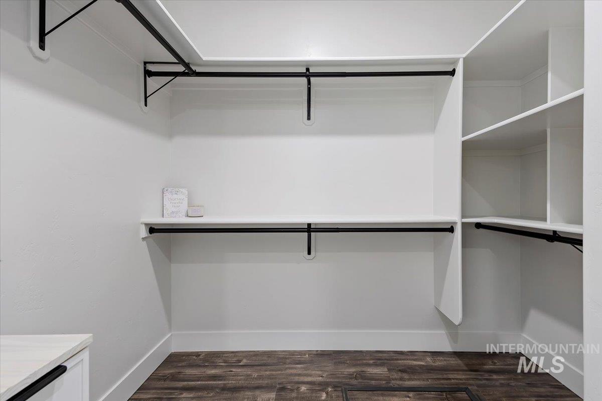 1189 Trail Crest Rd, Twin Falls, Idaho 83301, 3 Bedrooms, 2 Bathrooms, Residential For Sale, Price $464,900,MLS 98972084