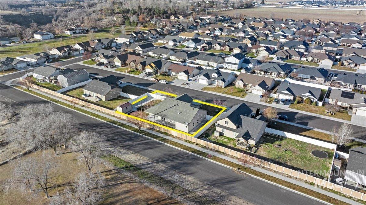 1189 Trail Crest Rd, Twin Falls, Idaho 83301, 3 Bedrooms, 2 Bathrooms, Residential For Sale, Price $464,900,MLS 98972084