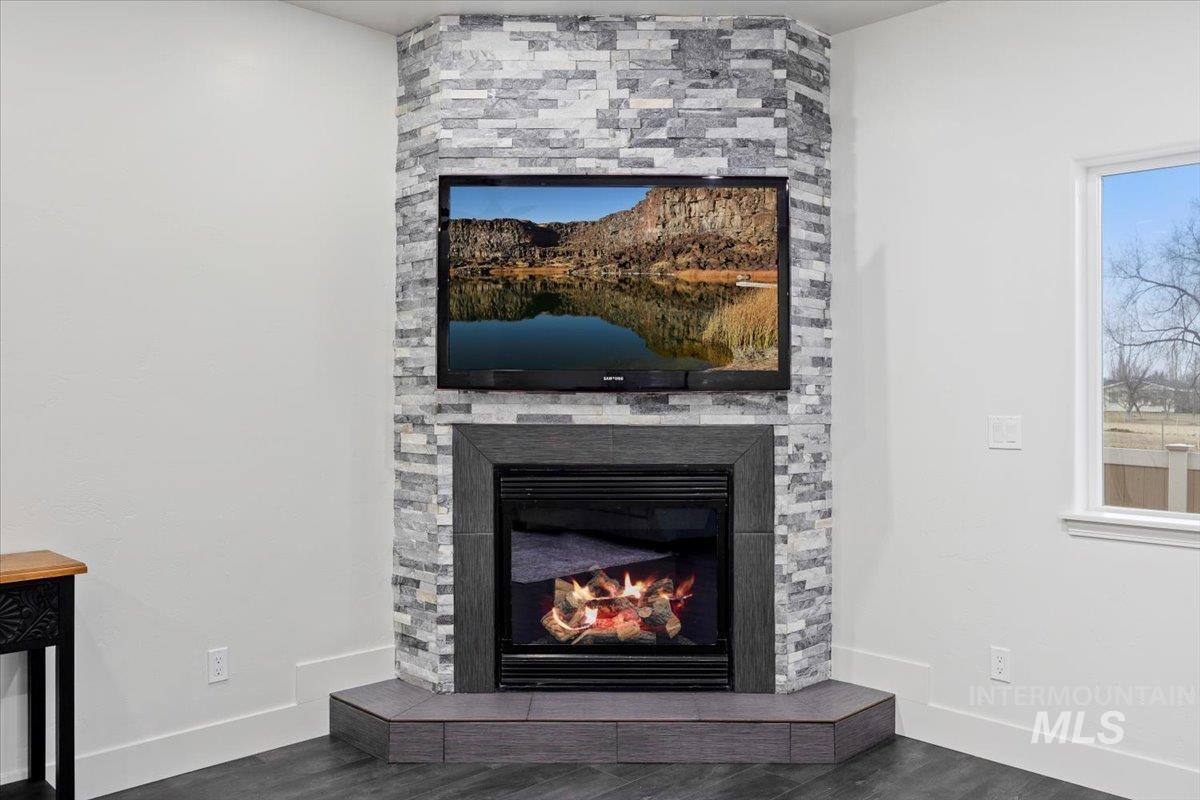 1189 Trail Crest Rd, Twin Falls, Idaho 83301, 3 Bedrooms, 2 Bathrooms, Residential For Sale, Price $464,900,MLS 98972084