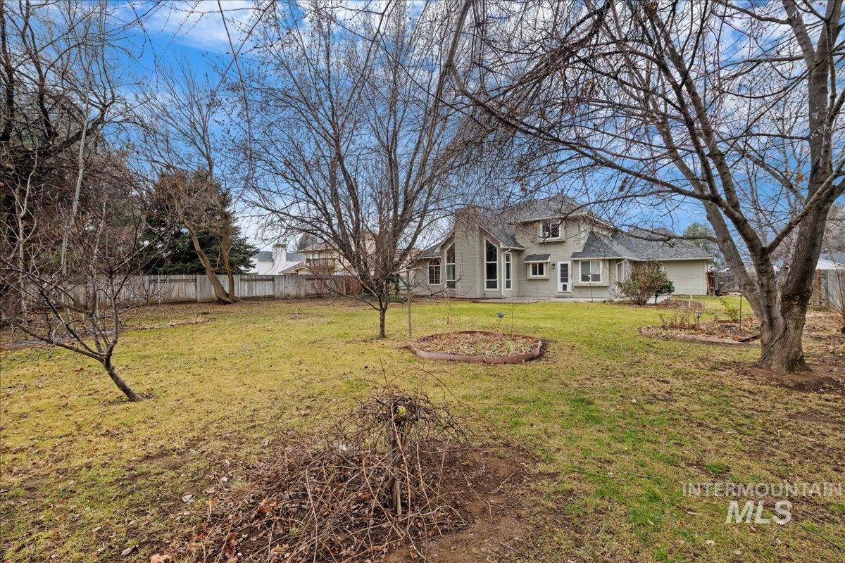 2606 San Marco Way, Nampa, Idaho 83686-7921, 4 Bedrooms, 2.5 Bathrooms, Residential For Sale, Price $490,000,MLS 98972085