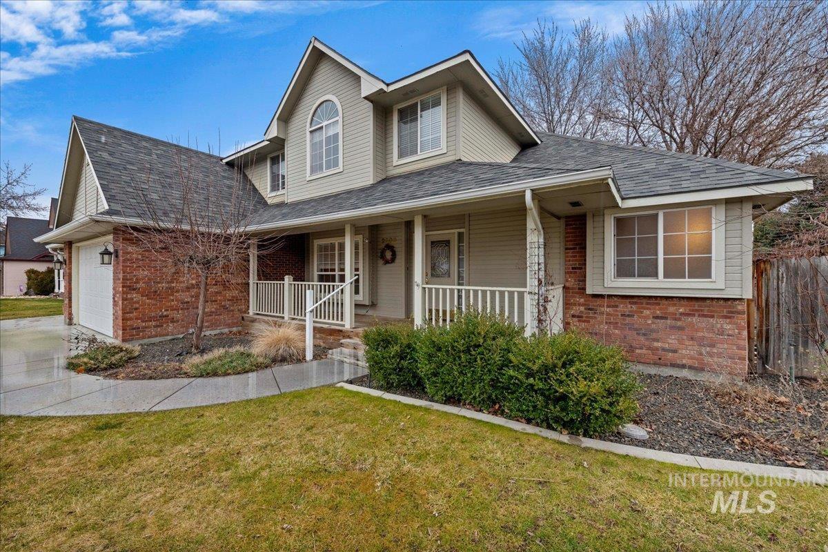 2606 San Marco Way, Nampa, Idaho 83686-7921, 4 Bedrooms, 2.5 Bathrooms, Residential For Sale, Price $490,000,MLS 98972085