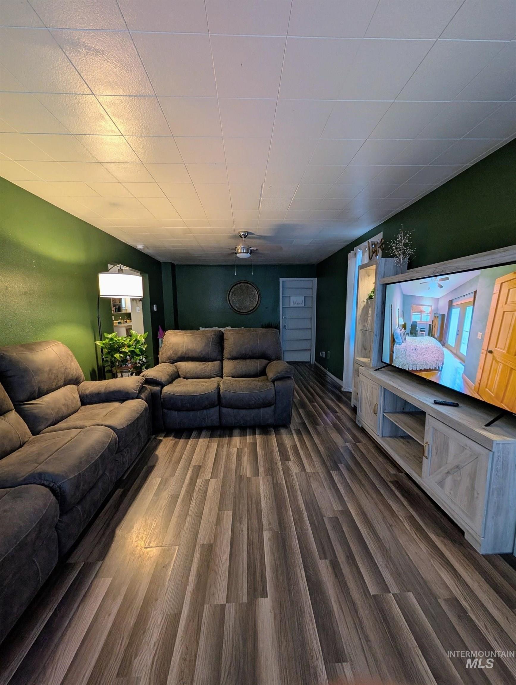 529 N 5th Ave, Twin Falls, Idaho 83301, 2 Bedrooms, 1 Bathroom, Residential For Sale, Price $325,000,MLS 98972088