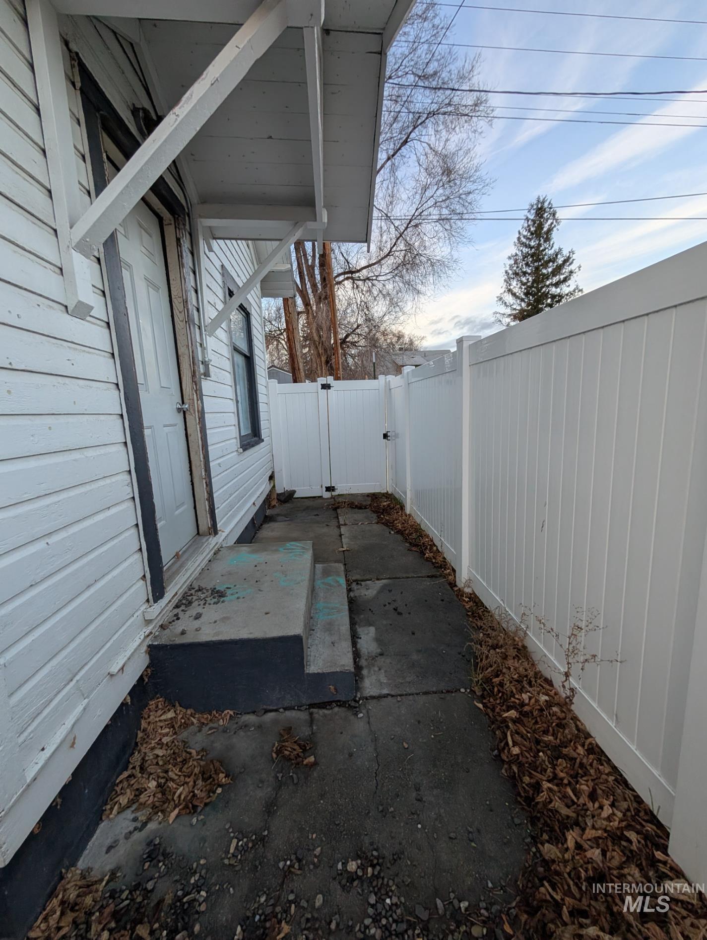 529 N 5th Ave, Twin Falls, Idaho 83301, 2 Bedrooms, 1 Bathroom, Residential For Sale, Price $325,000,MLS 98972088