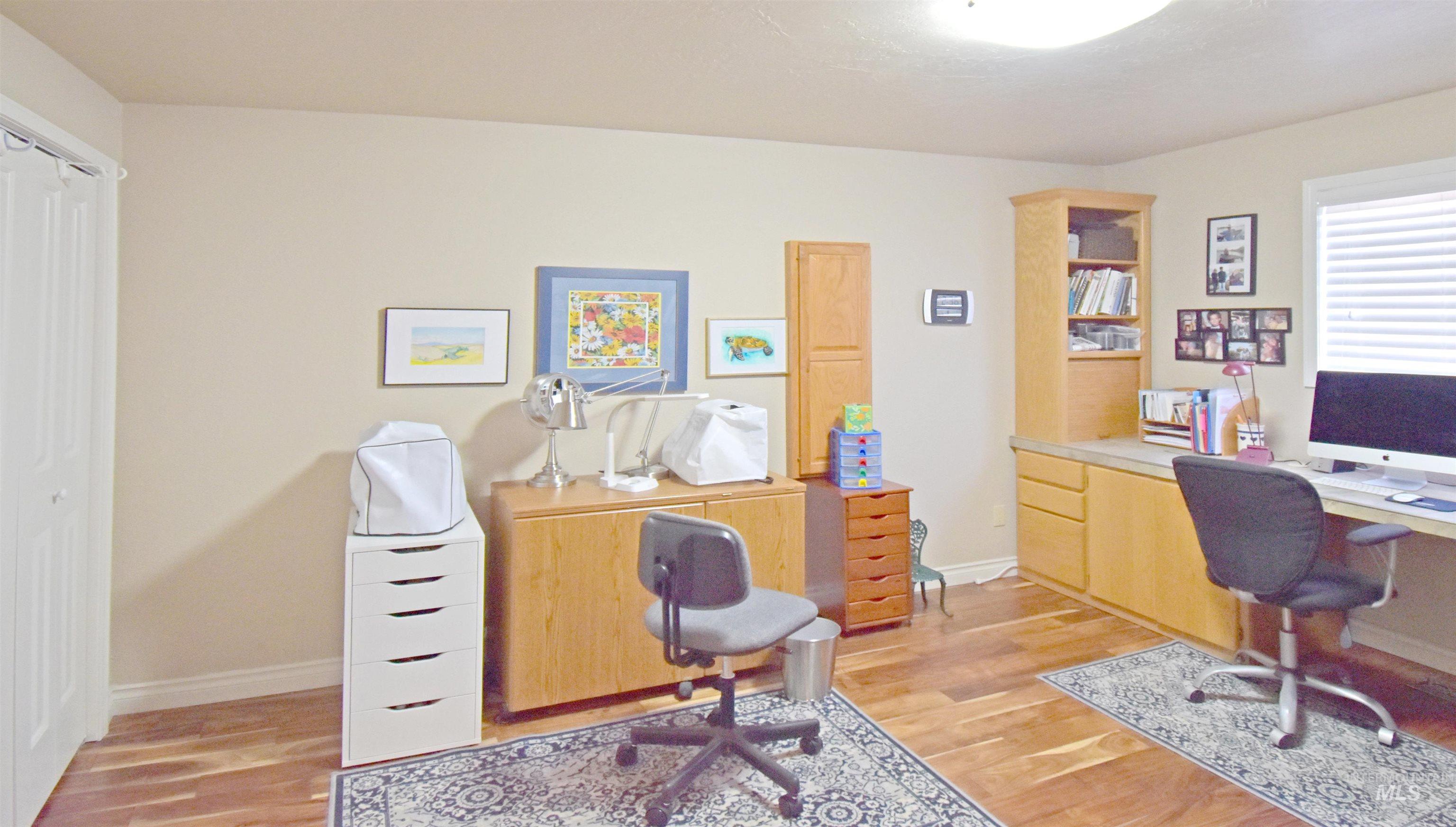 1909 Parkview Ct, Clarkston, Washington 99403, 4 Bedrooms, 2 Bathrooms, Residential For Sale, Price $525,000,MLS 98972089