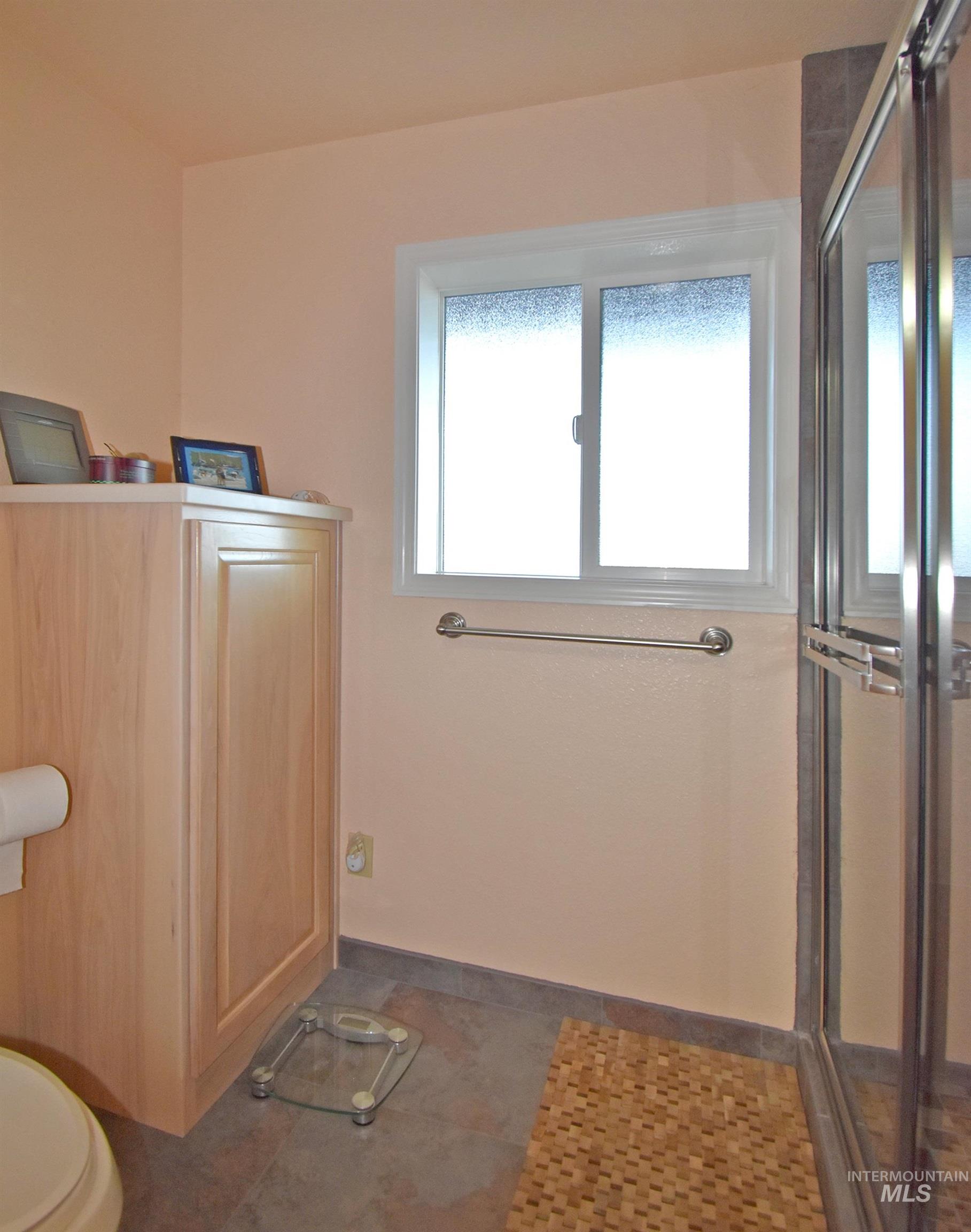 1909 Parkview Ct, Clarkston, Washington 99403, 4 Bedrooms, 2 Bathrooms, Residential For Sale, Price $525,000,MLS 98972089