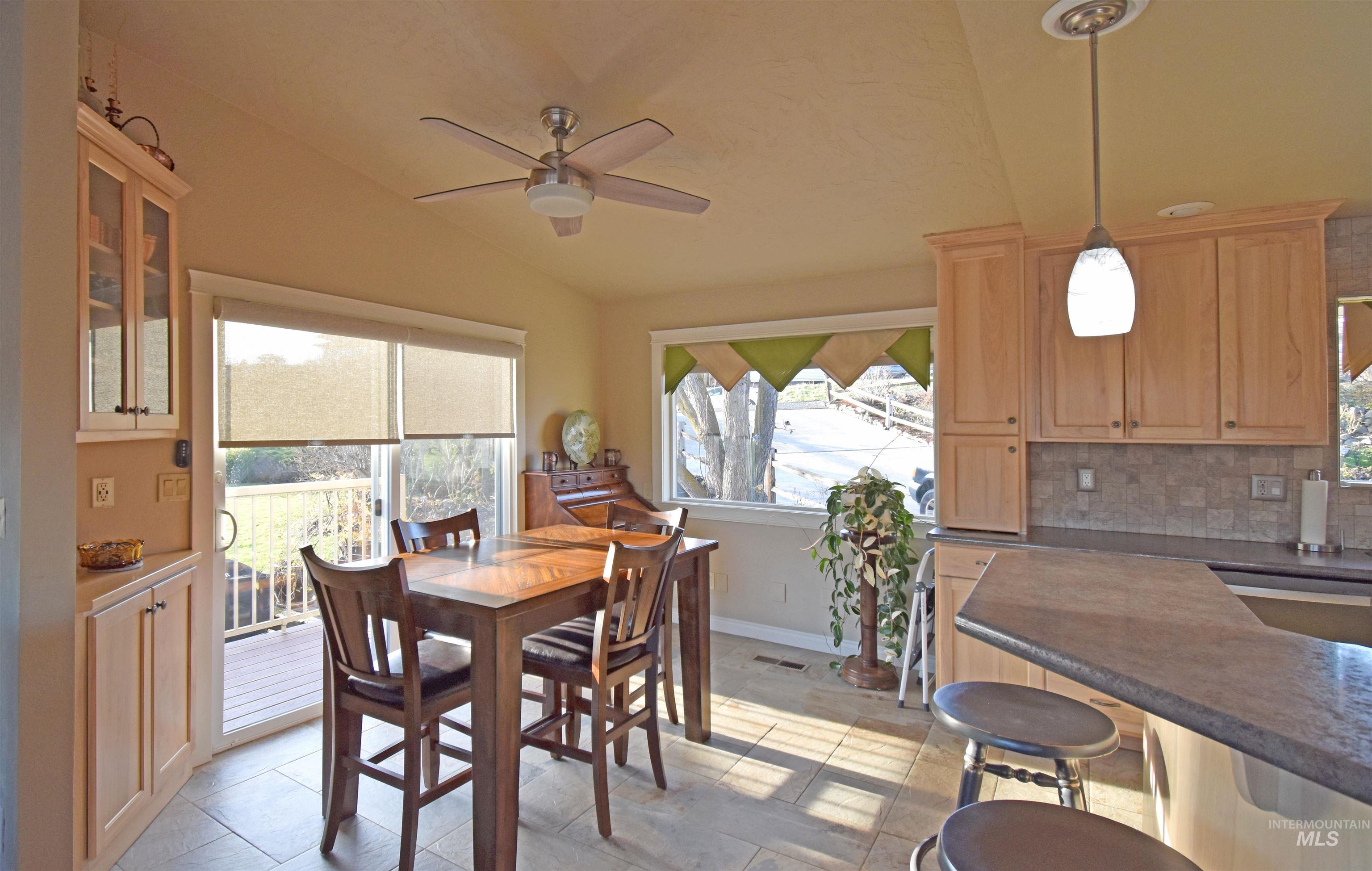 1909 Parkview Ct, Clarkston, Washington 99403, 4 Bedrooms, 2 Bathrooms, Residential For Sale, Price $525,000,MLS 98972089