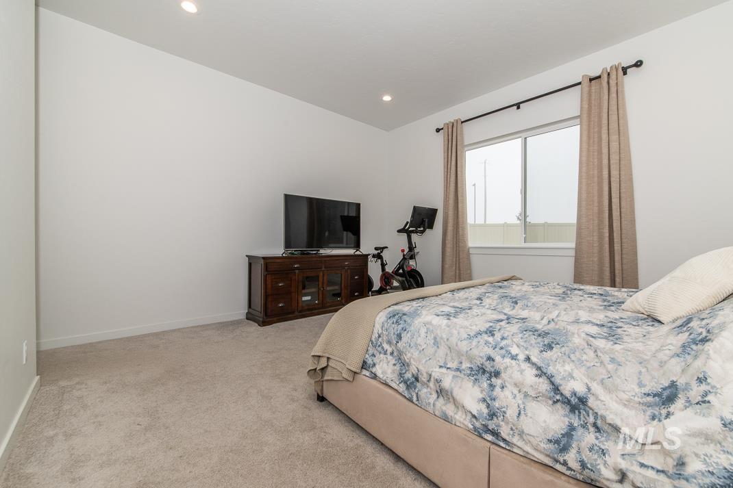 5610 Sparky Ave, Caldwell, Idaho 83607, 3 Bedrooms, 2.5 Bathrooms, Residential For Sale, Price $579,999,MLS 98972090