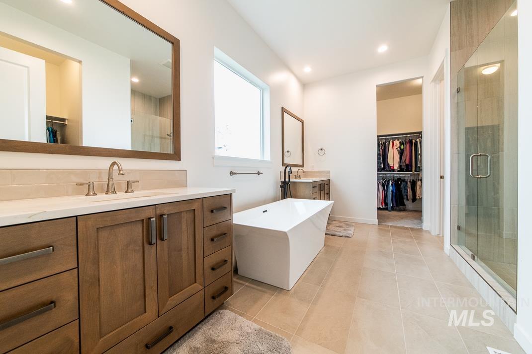 5610 Sparky Ave, Caldwell, Idaho 83607, 3 Bedrooms, 2.5 Bathrooms, Residential For Sale, Price $569,999,MLS 98972090