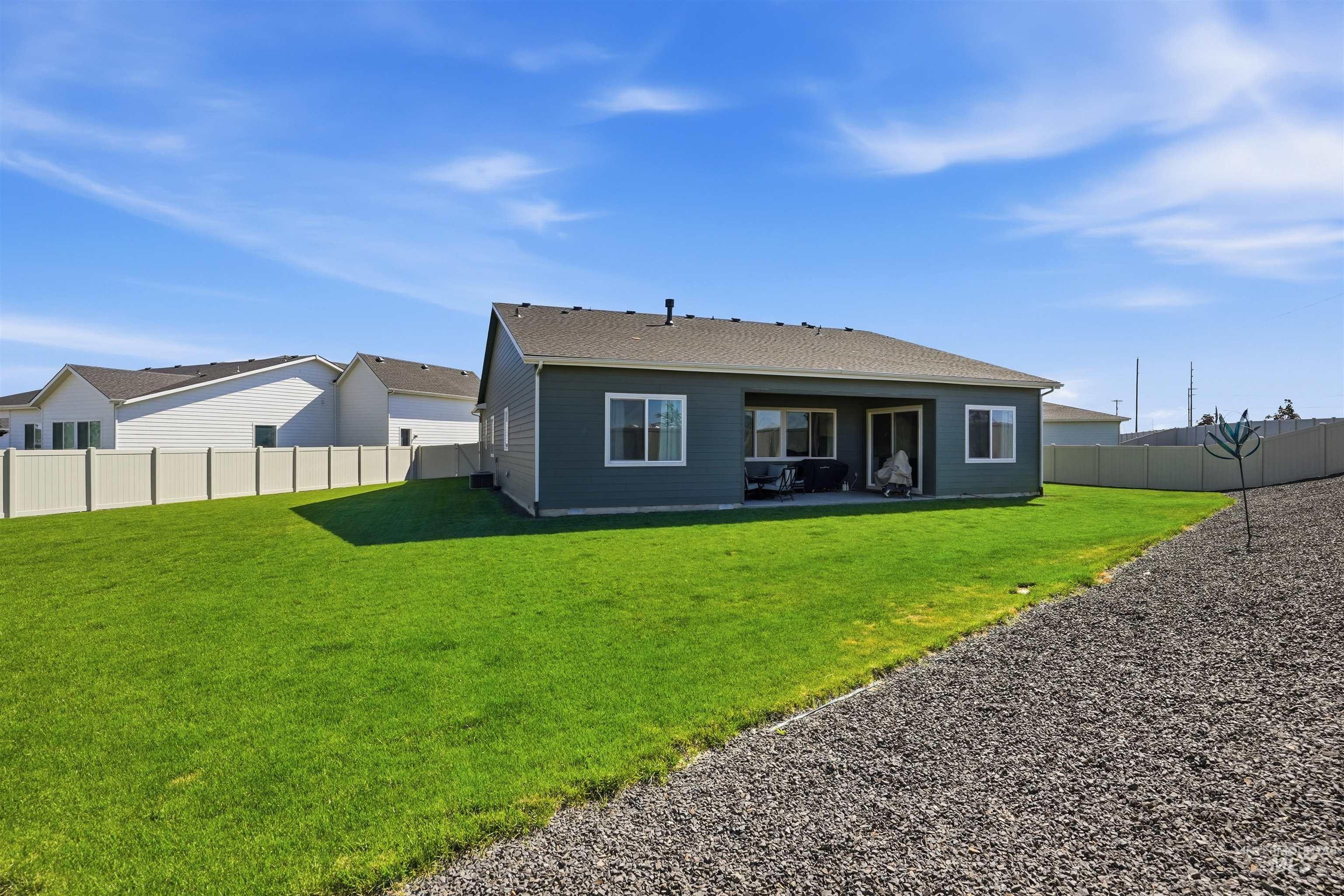 5610 Sparky Ave, Caldwell, Idaho 83607, 3 Bedrooms, 2.5 Bathrooms, Residential For Sale, Price $569,999,MLS 98972090