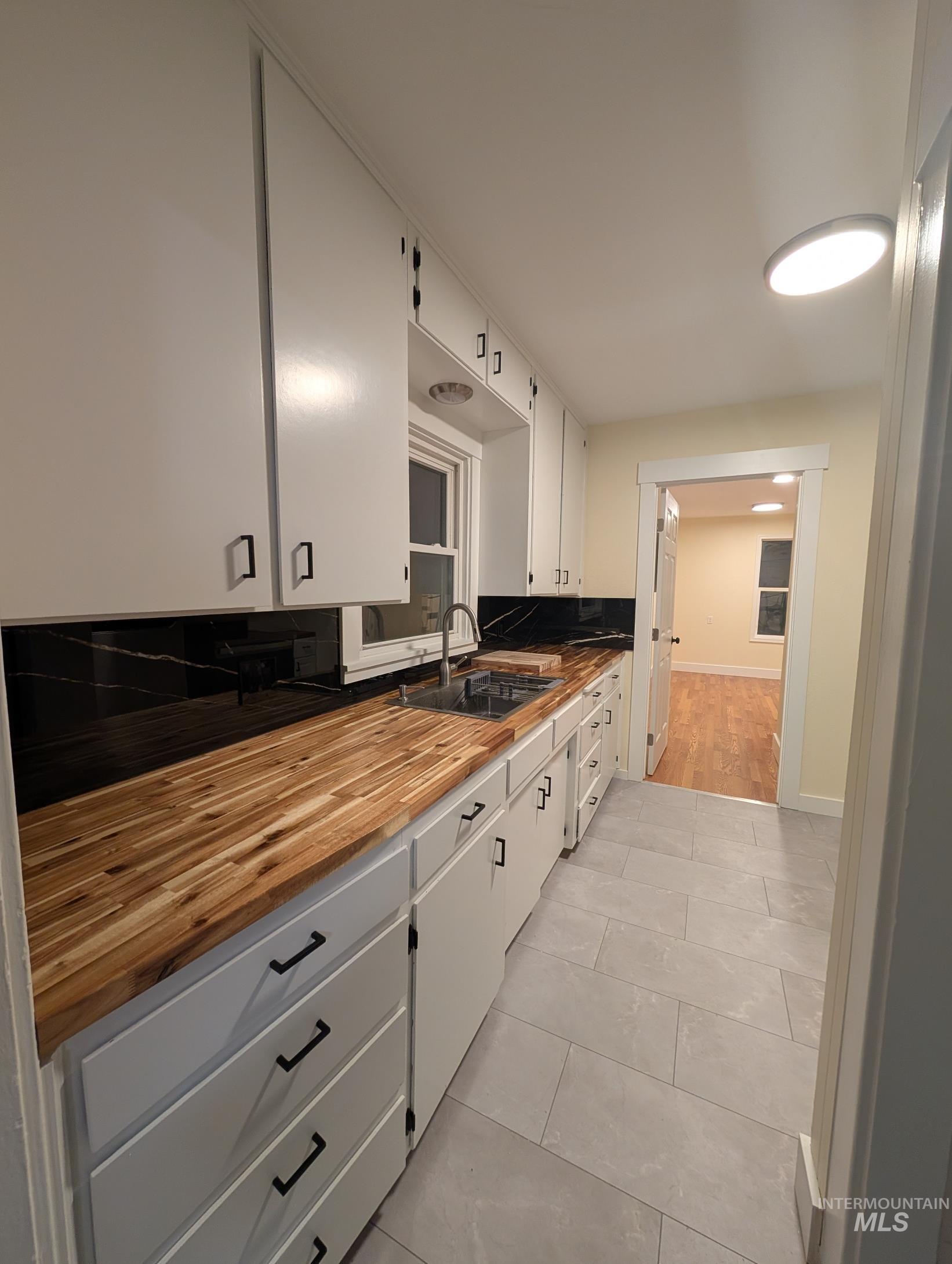 421 N 12th Ave, Buhl, Idaho 83316, 3 Bedrooms, 2 Bathrooms, Residential For Sale, Price $269,900,MLS 98972091