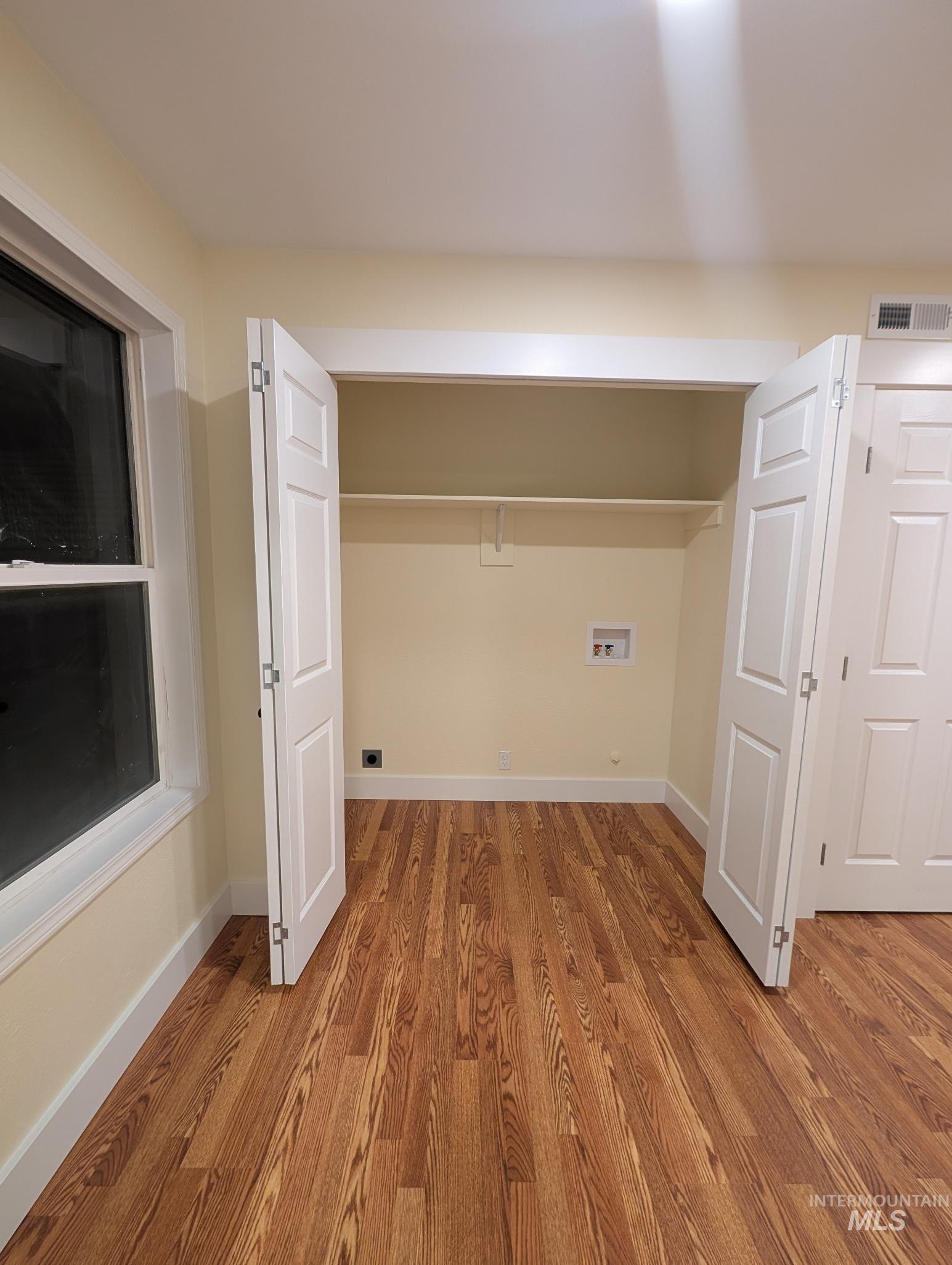 421 N 12th Ave, Buhl, Idaho 83316, 3 Bedrooms, 2 Bathrooms, Residential For Sale, Price $269,900,MLS 98972091