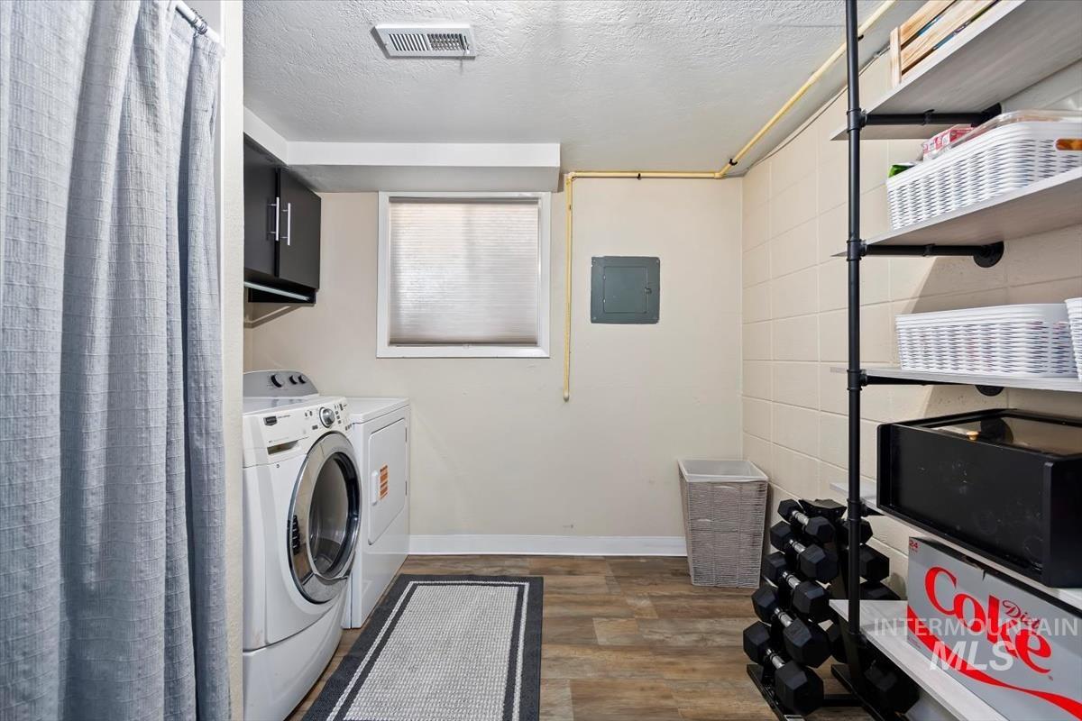 716 NW 8th St, Meridian, Idaho 83642, 2 Bedrooms, 1 Bathroom, Residential For Sale, Price $260,000,MLS 98972092