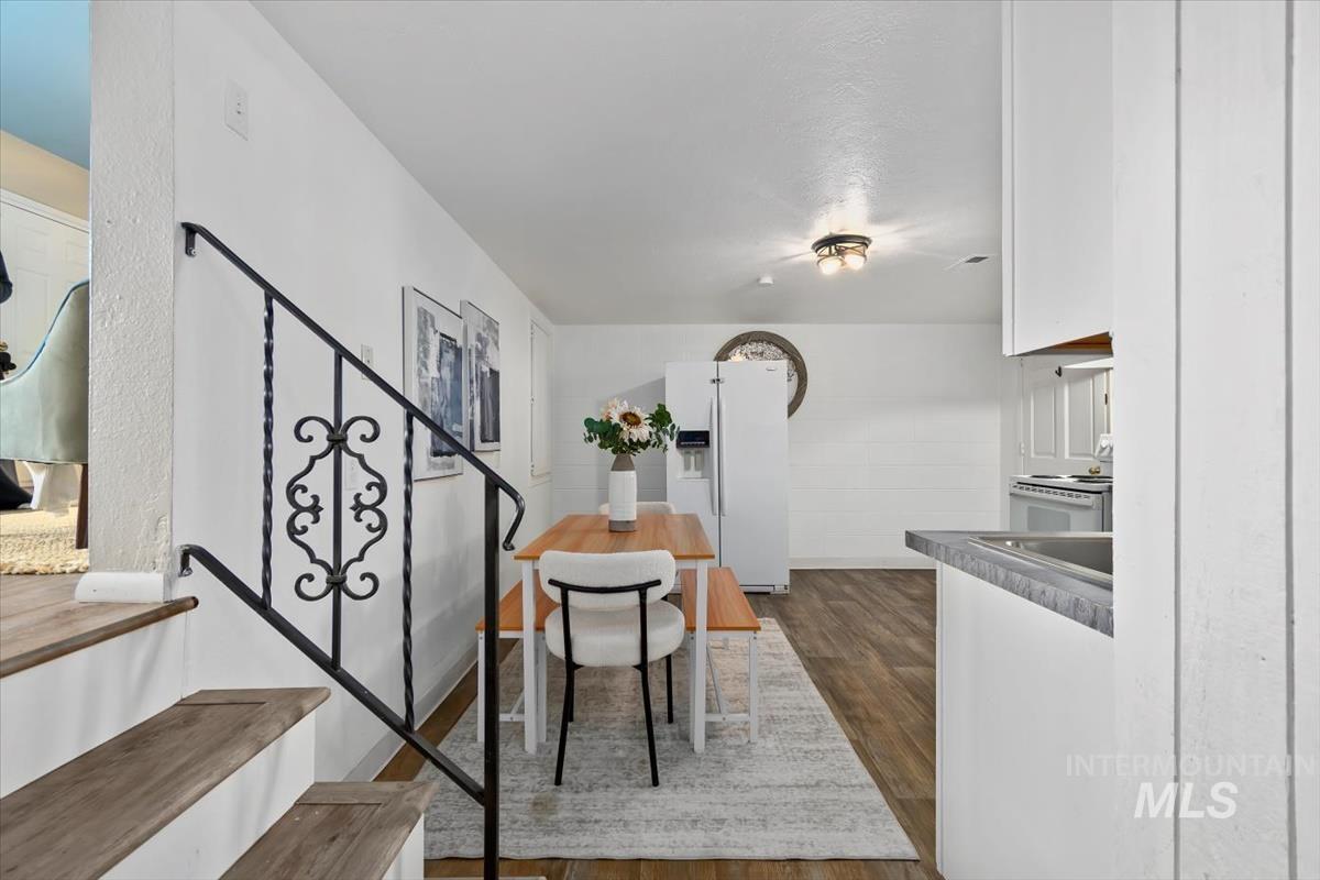 716 NW 8th St, Meridian, Idaho 83642, 2 Bedrooms, 1 Bathroom, Residential For Sale, Price $260,000,MLS 98972092