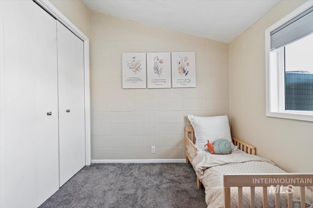 716 NW 8th St, Meridian, Idaho 83642, 2 Bedrooms, 1 Bathroom, Residential For Sale, Price $260,000,MLS 98972092