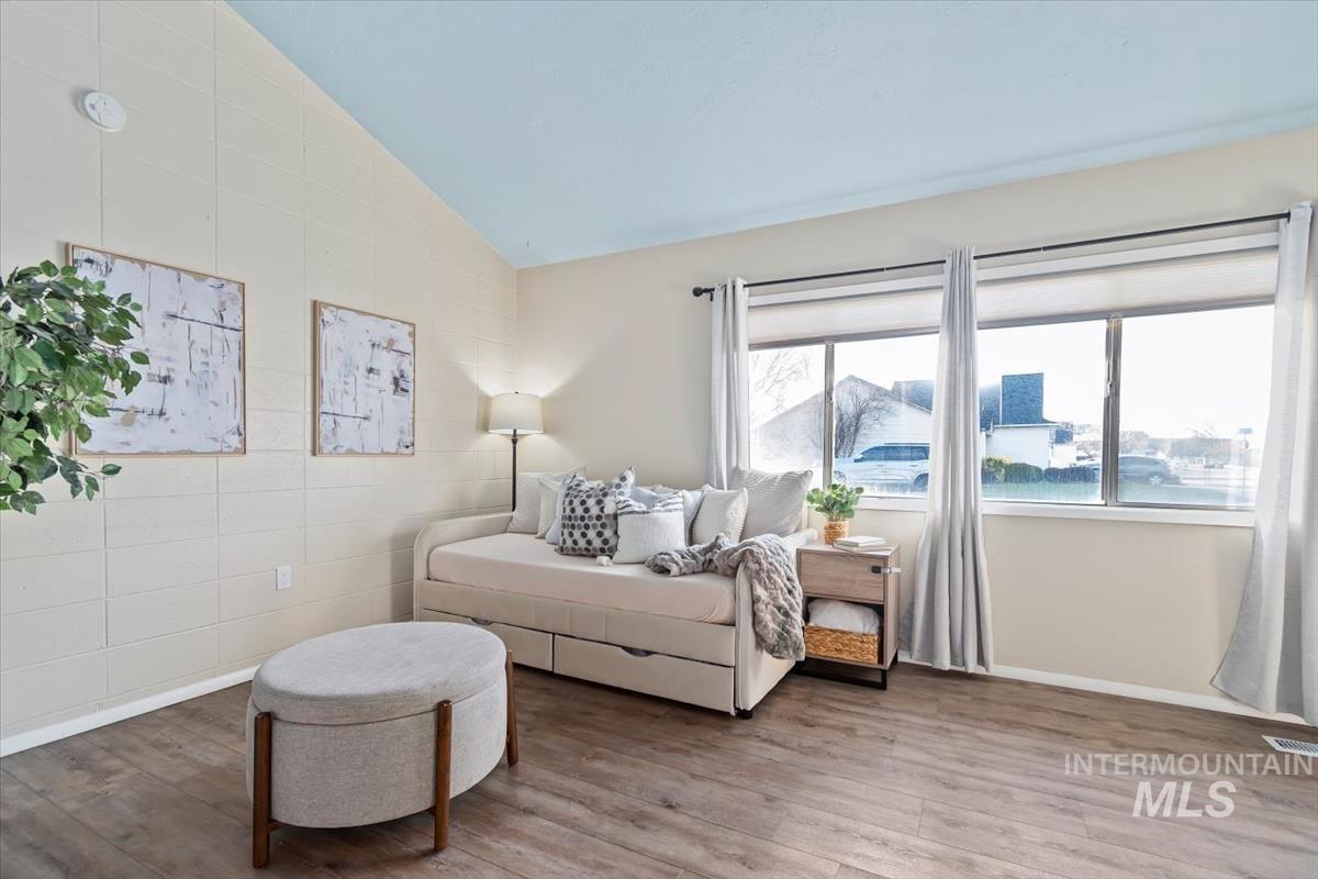 716 NW 8th St, Meridian, Idaho 83642, 2 Bedrooms, 1 Bathroom, Residential For Sale, Price $260,000,MLS 98972092