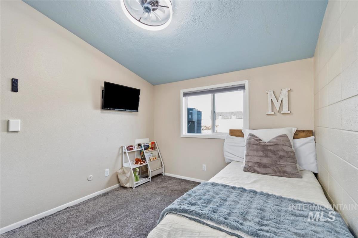 716 NW 8th St, Meridian, Idaho 83642, 2 Bedrooms, 1 Bathroom, Residential For Sale, Price $260,000,MLS 98972092