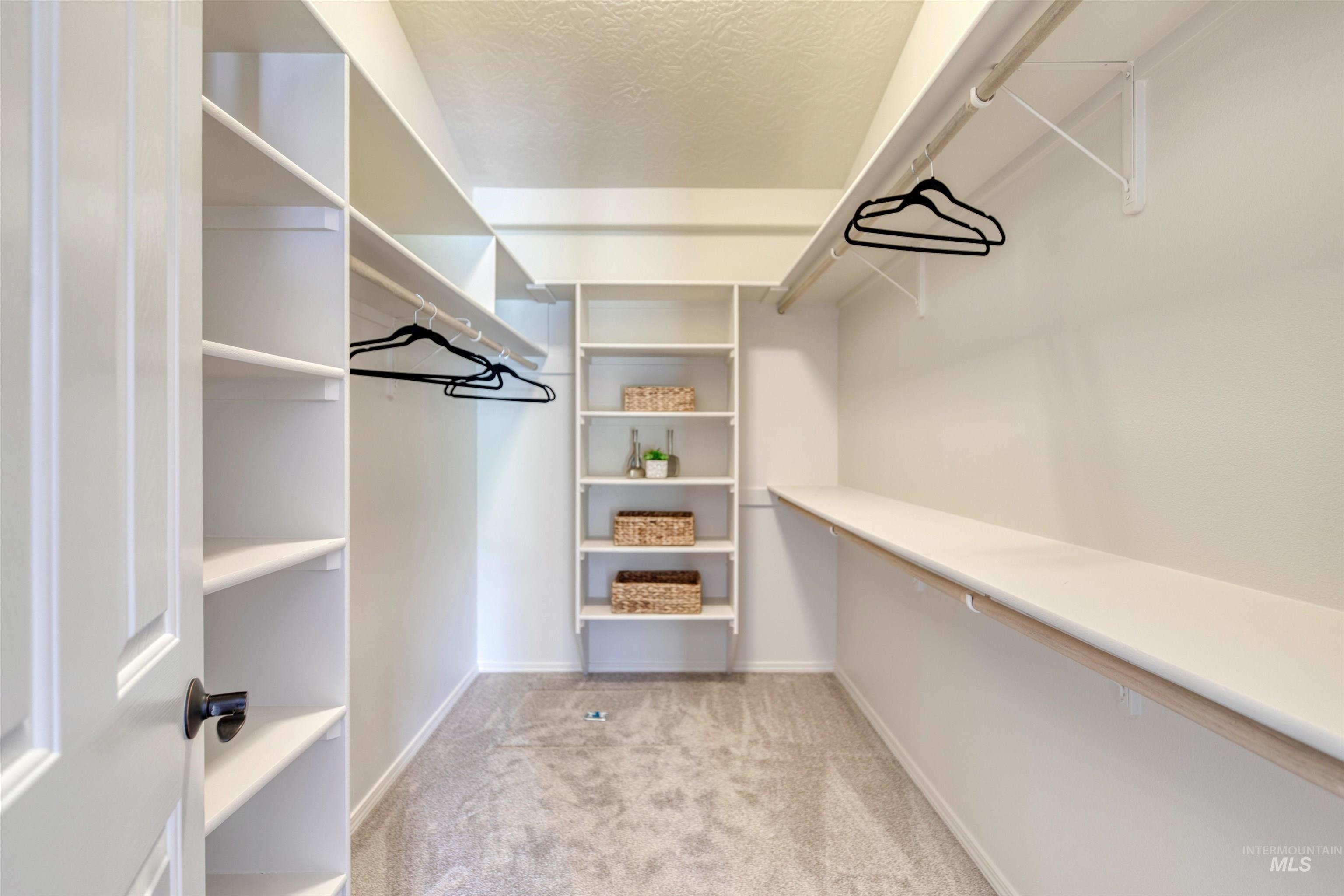 11940 W Kittredge Dr, Kuna, Idaho 83634, 4 Bedrooms, 3 Bathrooms, Residential For Sale, Price $850,000,MLS 98972095