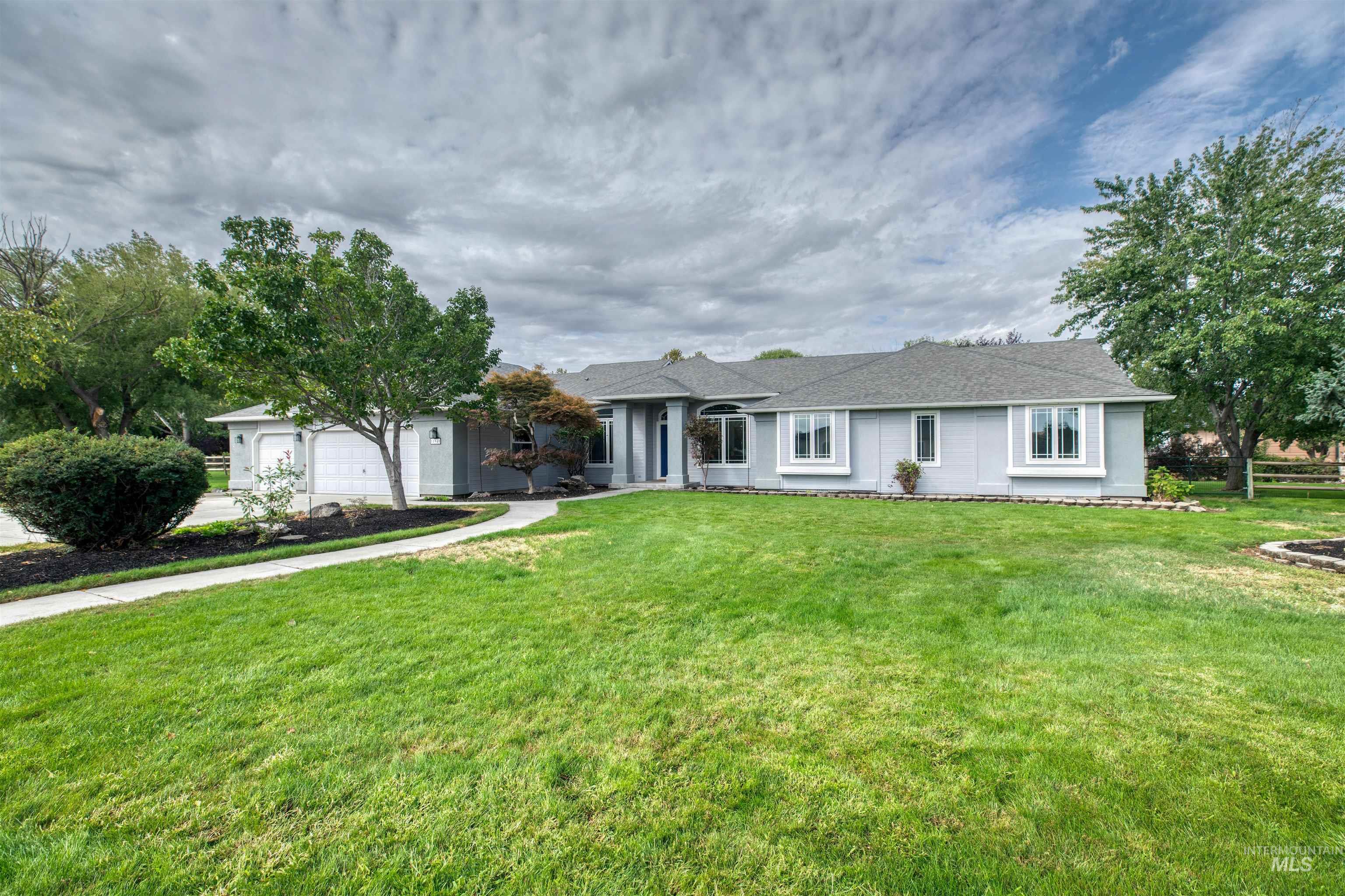 11940 W Kittredge Dr, Kuna, Idaho 83634, 4 Bedrooms, 3 Bathrooms, Residential For Sale, Price $850,000,MLS 98972095