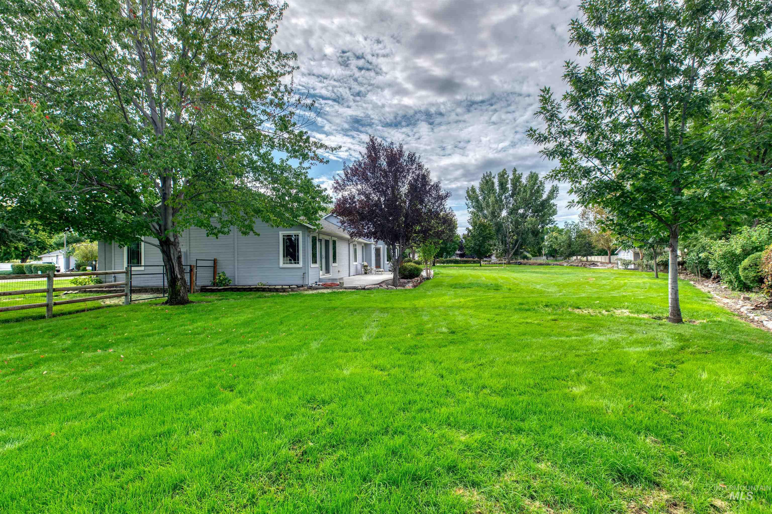 11940 W Kittredge Dr, Kuna, Idaho 83634, 4 Bedrooms, 3 Bathrooms, Residential For Sale, Price $850,000,MLS 98972095