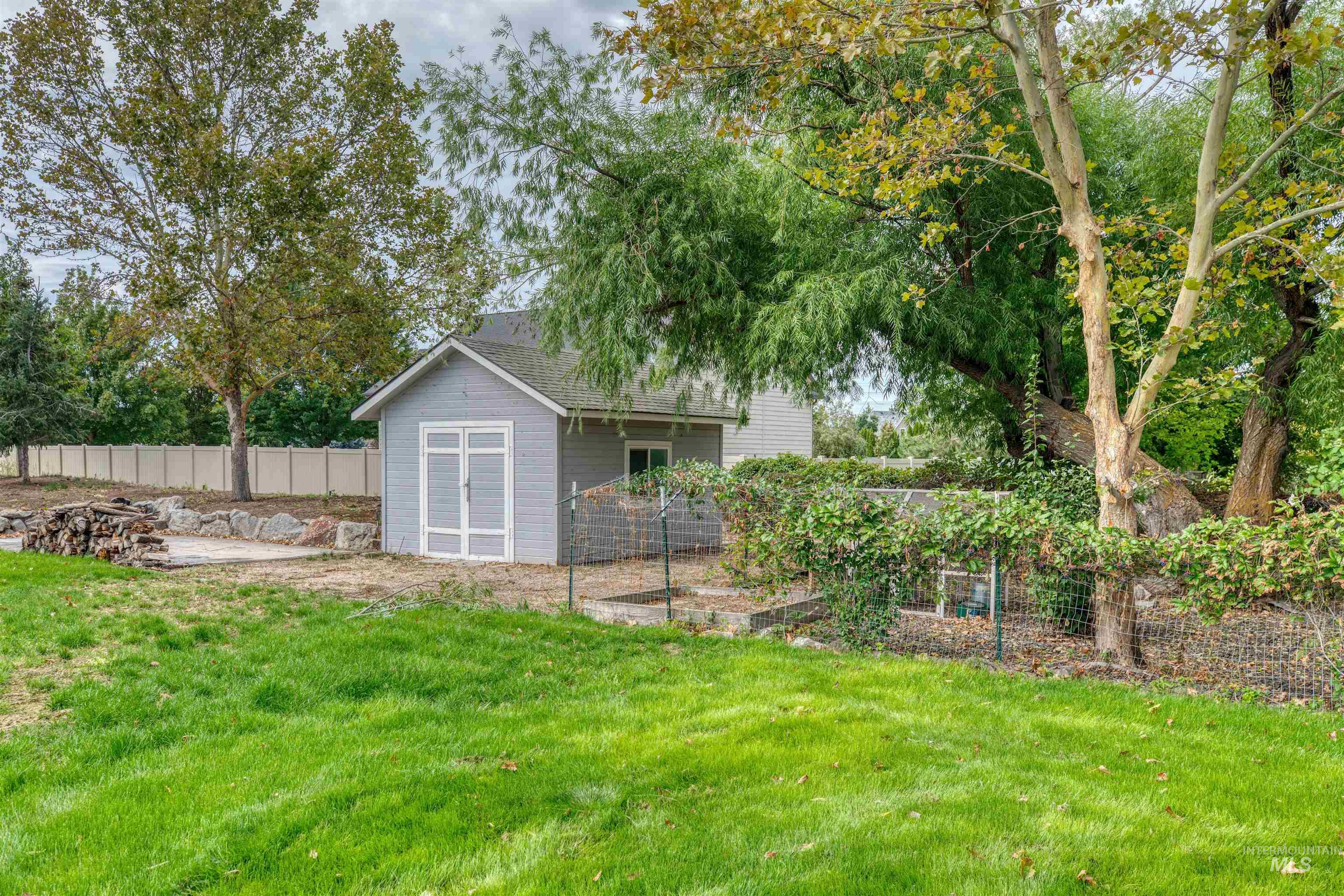 11940 W Kittredge Dr, Kuna, Idaho 83634, 4 Bedrooms, 3 Bathrooms, Residential For Sale, Price $850,000,MLS 98972095