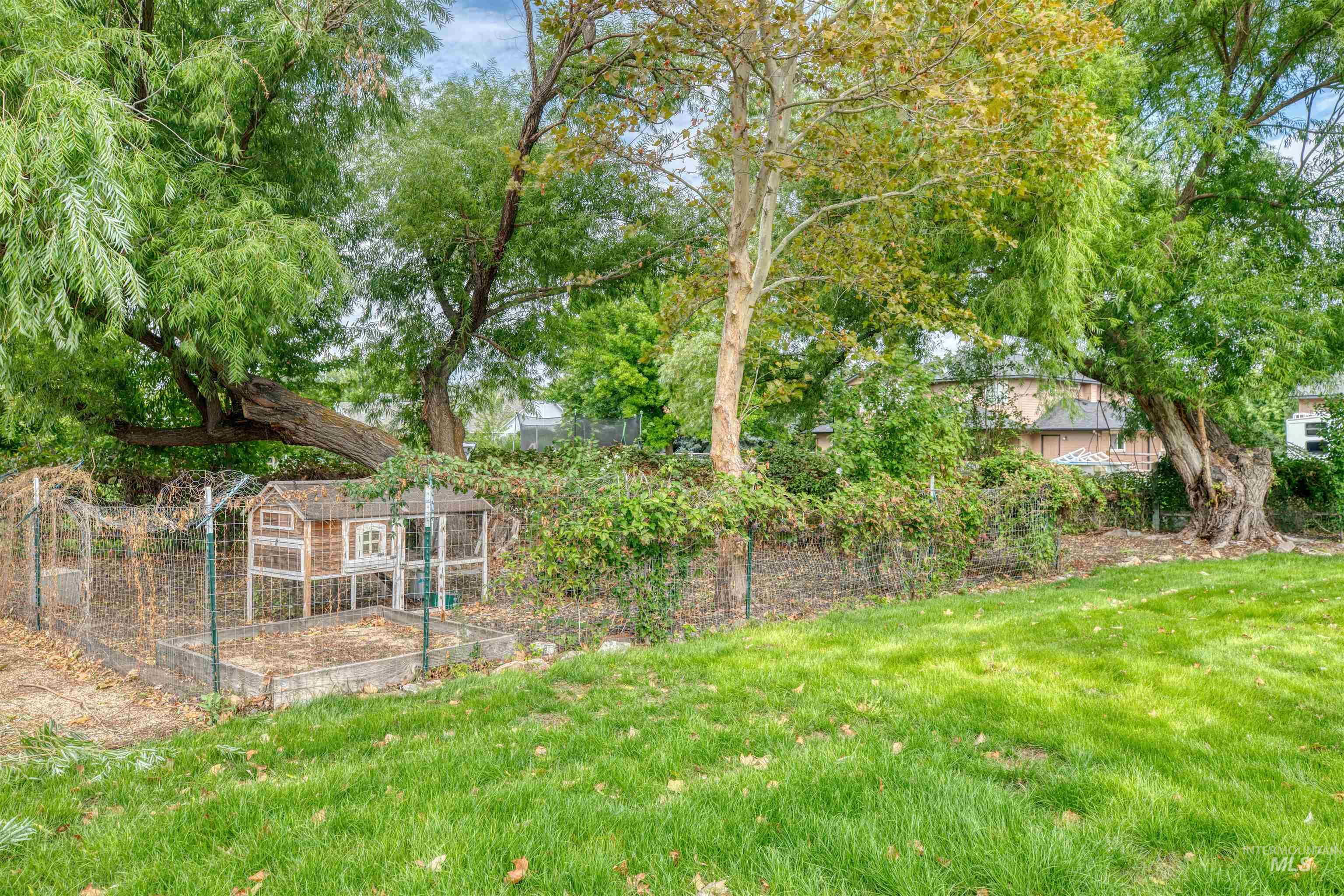 11940 W Kittredge Dr, Kuna, Idaho 83634, 4 Bedrooms, 3 Bathrooms, Residential For Sale, Price $850,000,MLS 98972095