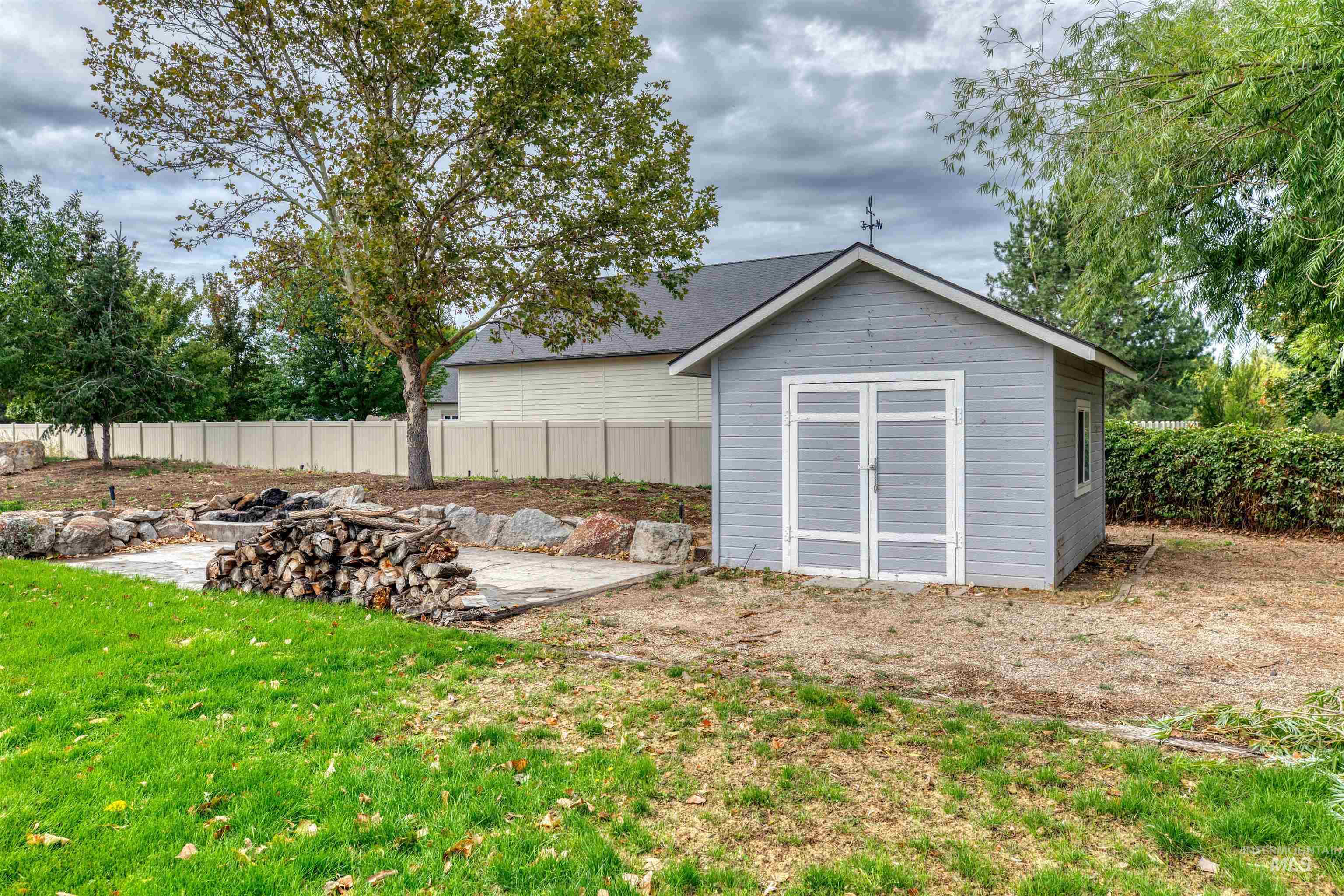 11940 W Kittredge Dr, Kuna, Idaho 83634, 4 Bedrooms, 3 Bathrooms, Residential For Sale, Price $850,000,MLS 98972095