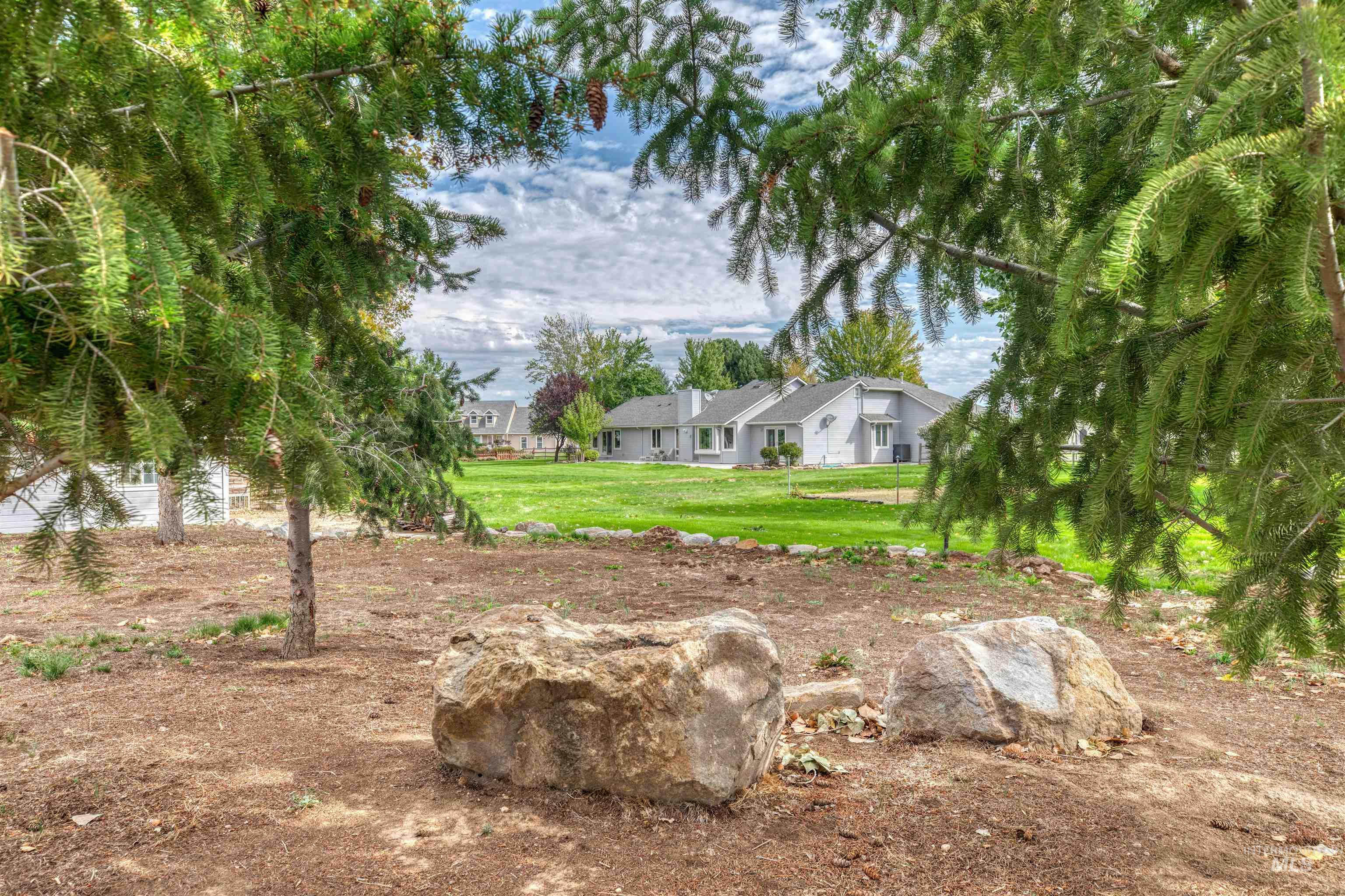 11940 W Kittredge Dr, Kuna, Idaho 83634, 4 Bedrooms, 3 Bathrooms, Residential For Sale, Price $850,000,MLS 98972095