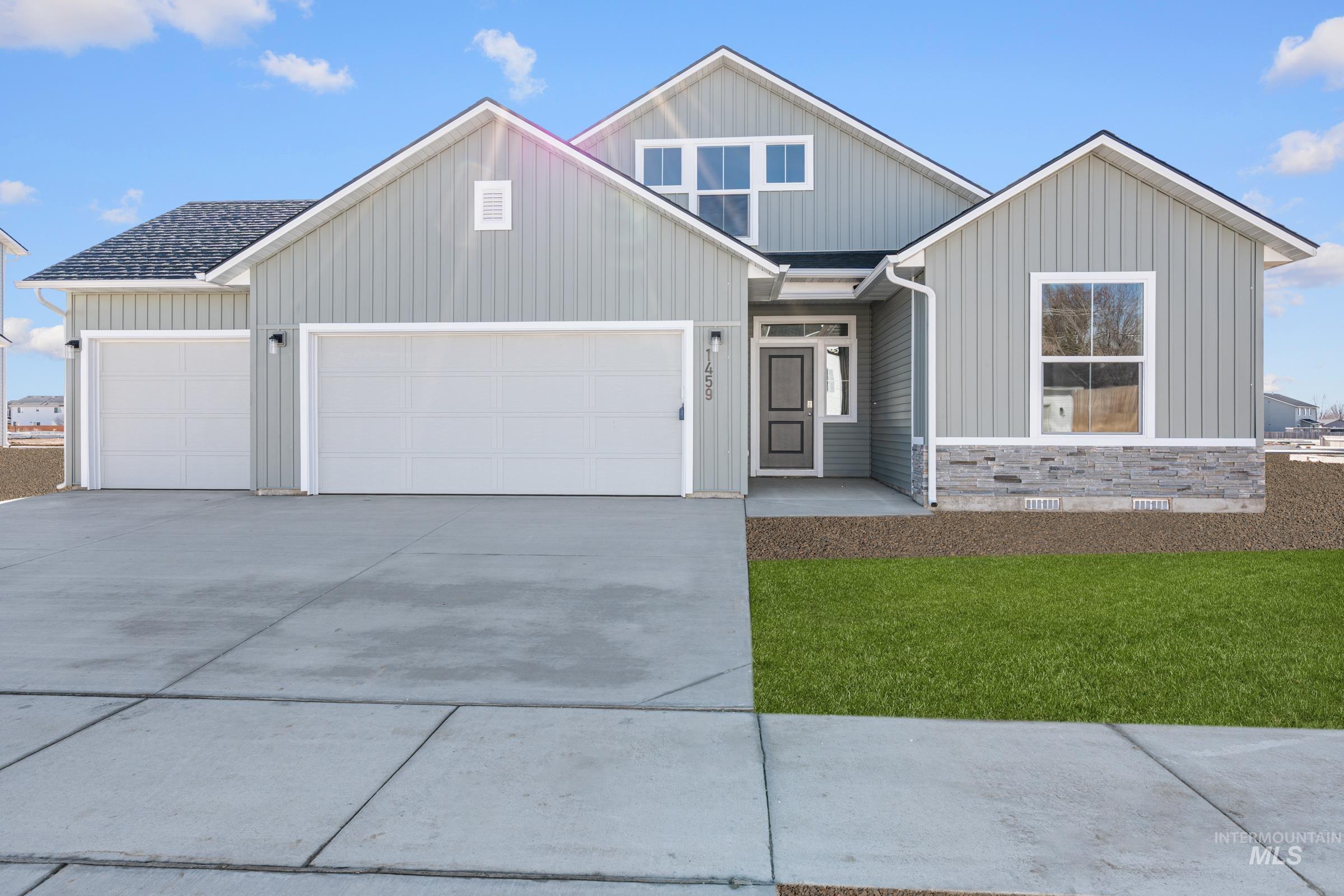 1459 Long Pond St, Middleton, Idaho 83644, 3 Bedrooms, 2 Bathrooms, Residential For Sale, Price $431,990, 98972097