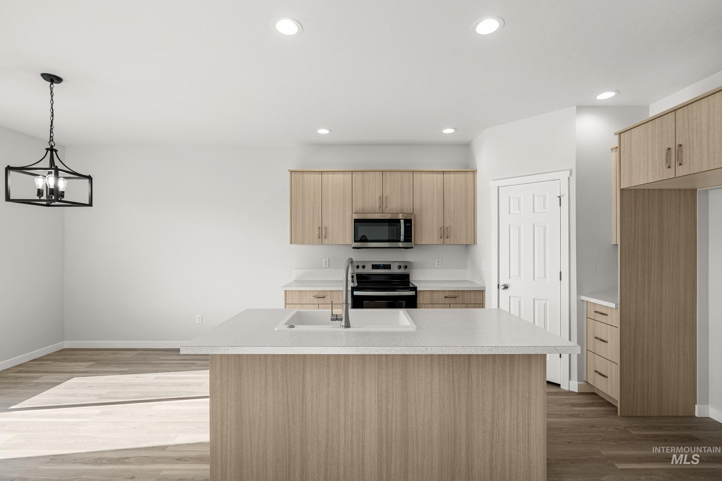 1459 Long Pond St, Middleton, Idaho 83644, 3 Bedrooms, 2 Bathrooms, Residential For Sale, Price $431,990, 98972097