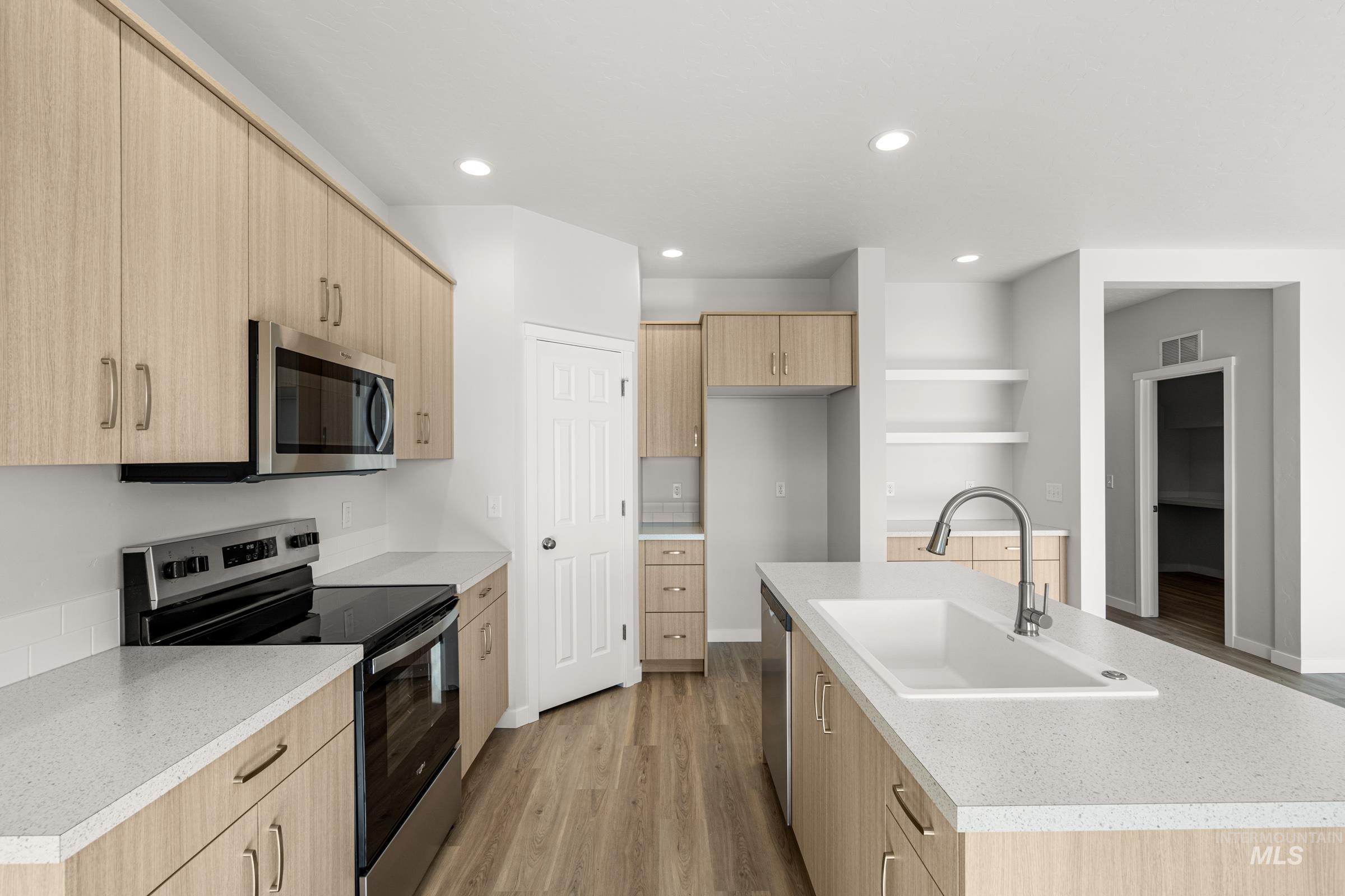 1459 Long Pond St, Middleton, Idaho 83644, 3 Bedrooms, 2 Bathrooms, Residential For Sale, Price $431,990, 98972097