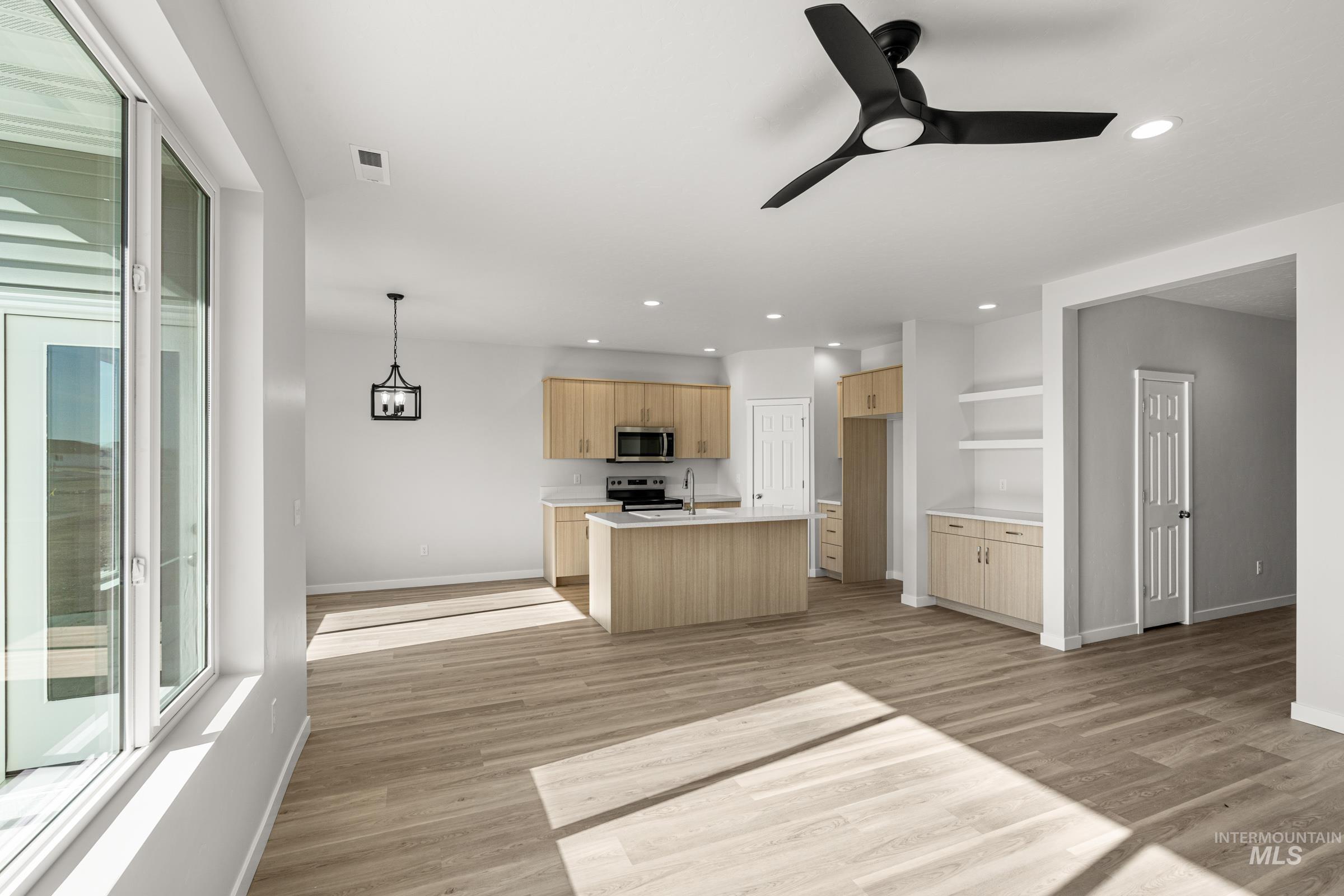 1459 Long Pond St, Middleton, Idaho 83644, 3 Bedrooms, 2 Bathrooms, Residential For Sale, Price $431,990, 98972097