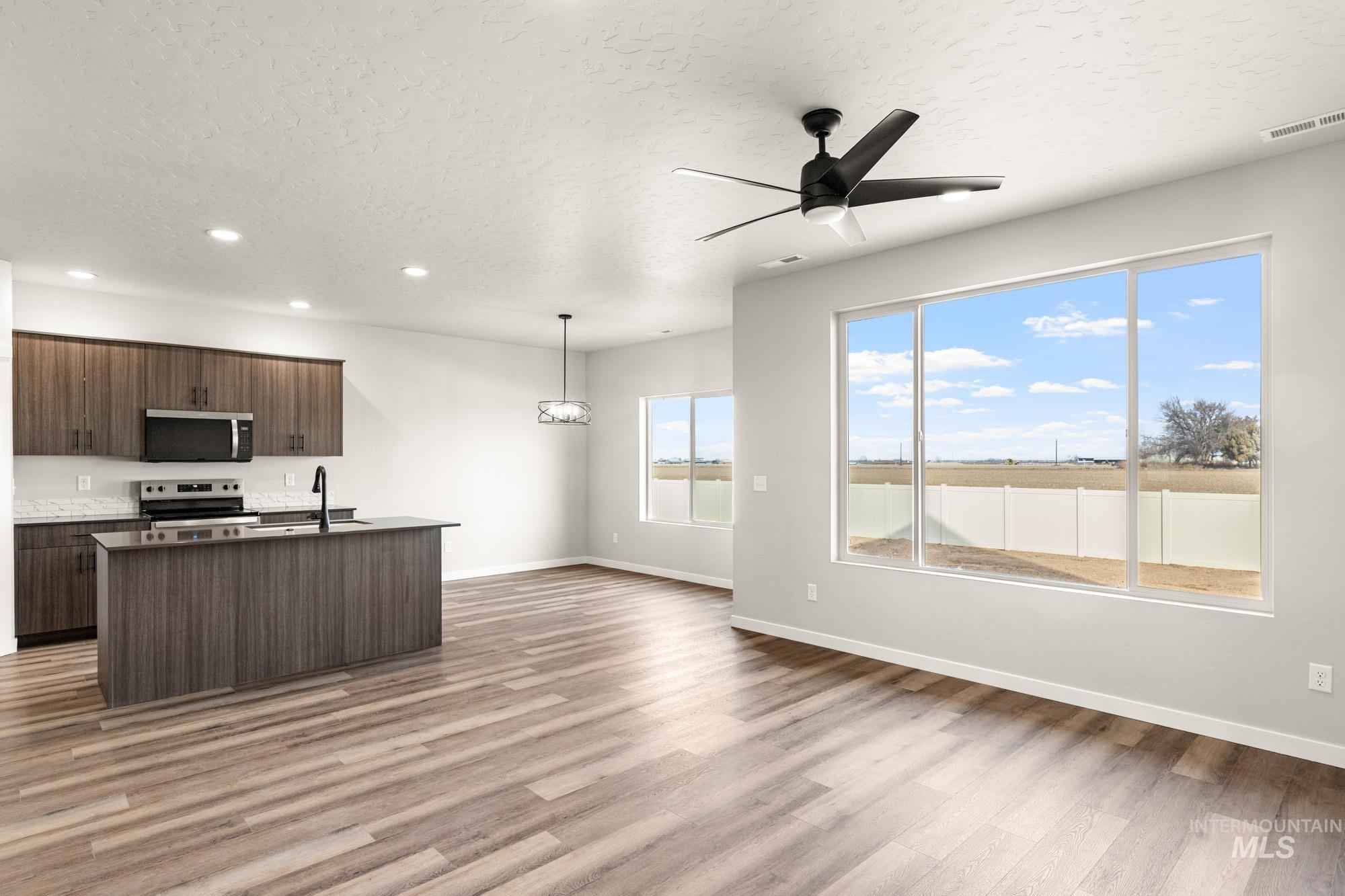 5016 E Open Canyon Dr, Nampa, Idaho 83687, 3 Bedrooms, 2 Bathrooms, Residential For Sale, Price $454,990,MLS 98972099