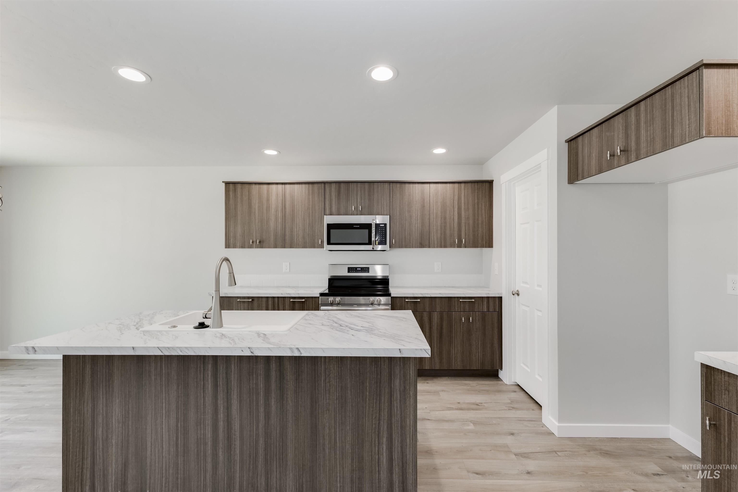 10865 Rutland St, Caldwell, Idaho 83605, 3 Bedrooms, 2.5 Bathrooms, Residential For Sale, Price $401,990,MLS 98972102