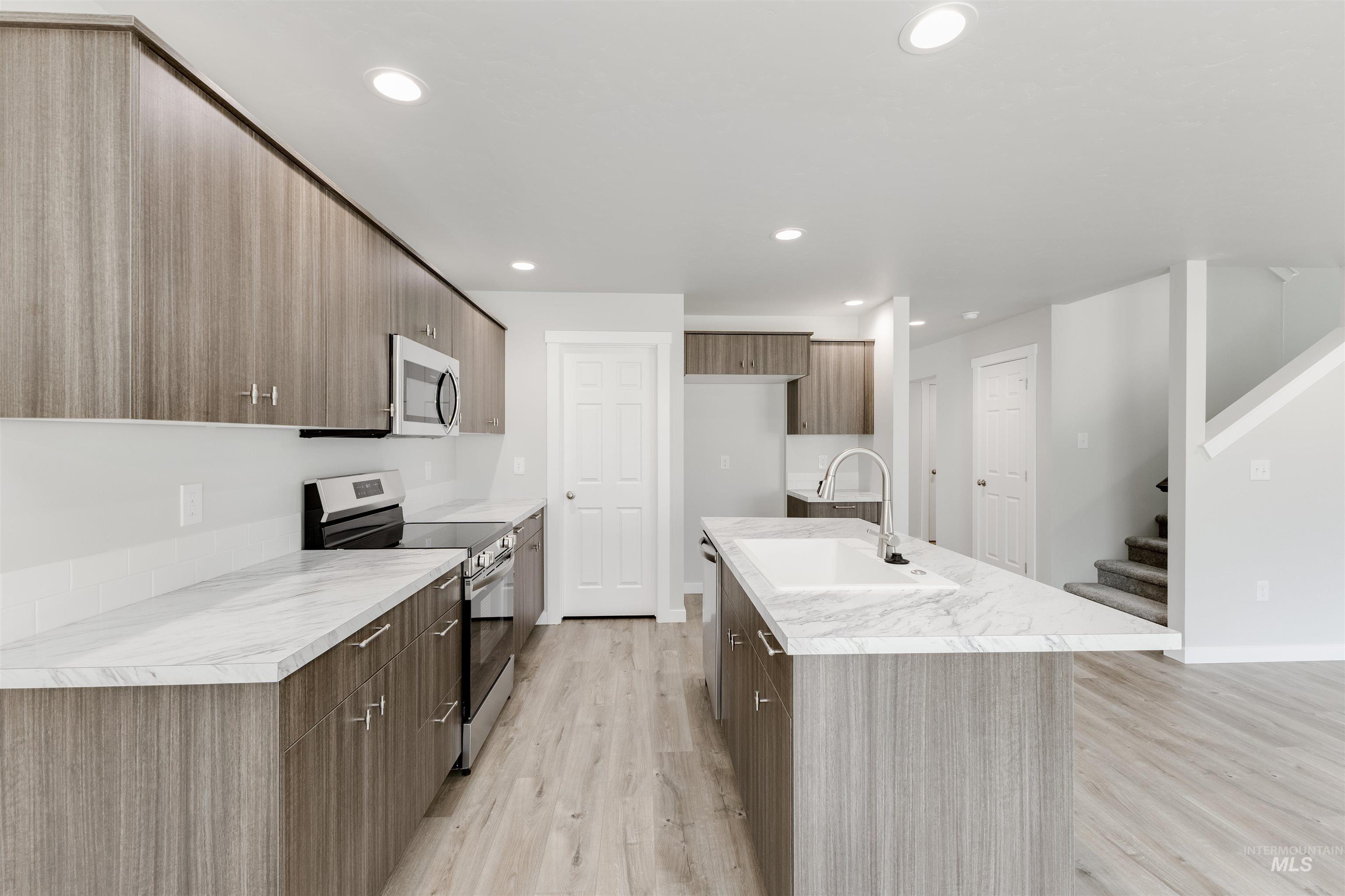 10865 Rutland St, Caldwell, Idaho 83605, 3 Bedrooms, 2.5 Bathrooms, Residential For Sale, Price $401,990,MLS 98972102