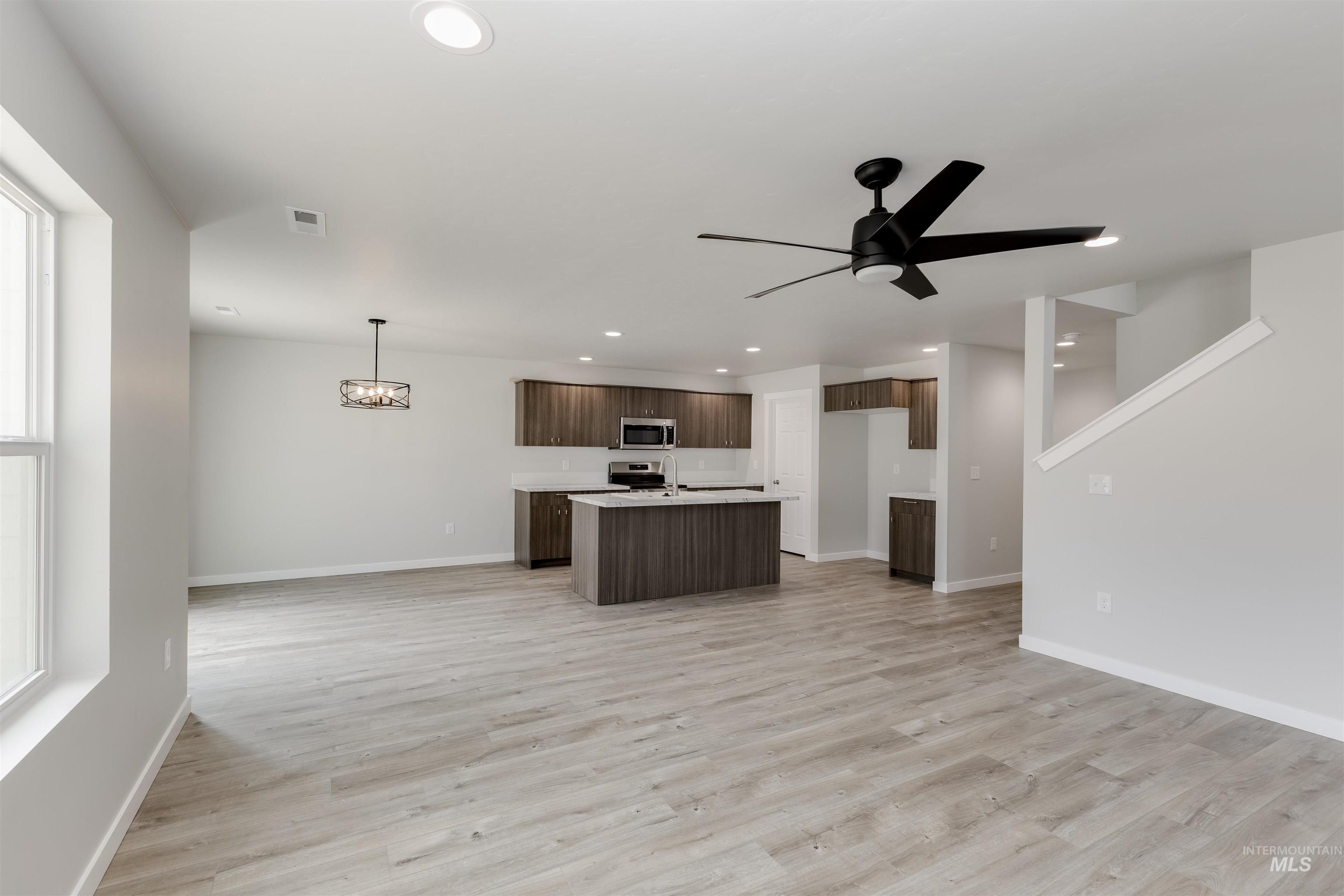 10865 Rutland St, Caldwell, Idaho 83605, 3 Bedrooms, 2.5 Bathrooms, Residential For Sale, Price $401,990,MLS 98972102