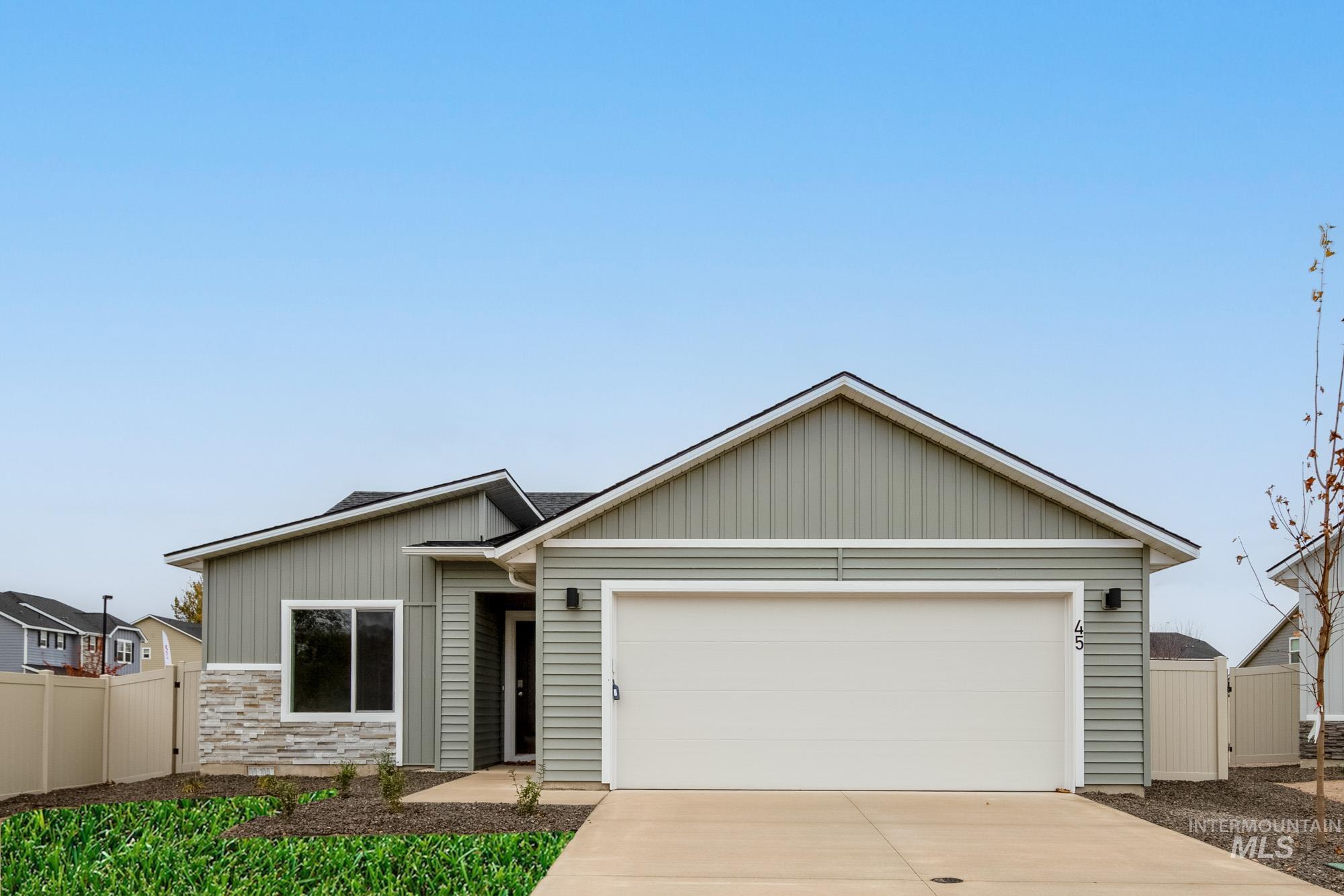 1870 W Unforgettable St, Meridian, Idaho 83642, 3 Bedrooms, 2 Bathrooms, Residential For Sale, Price $404,990,MLS 98972109