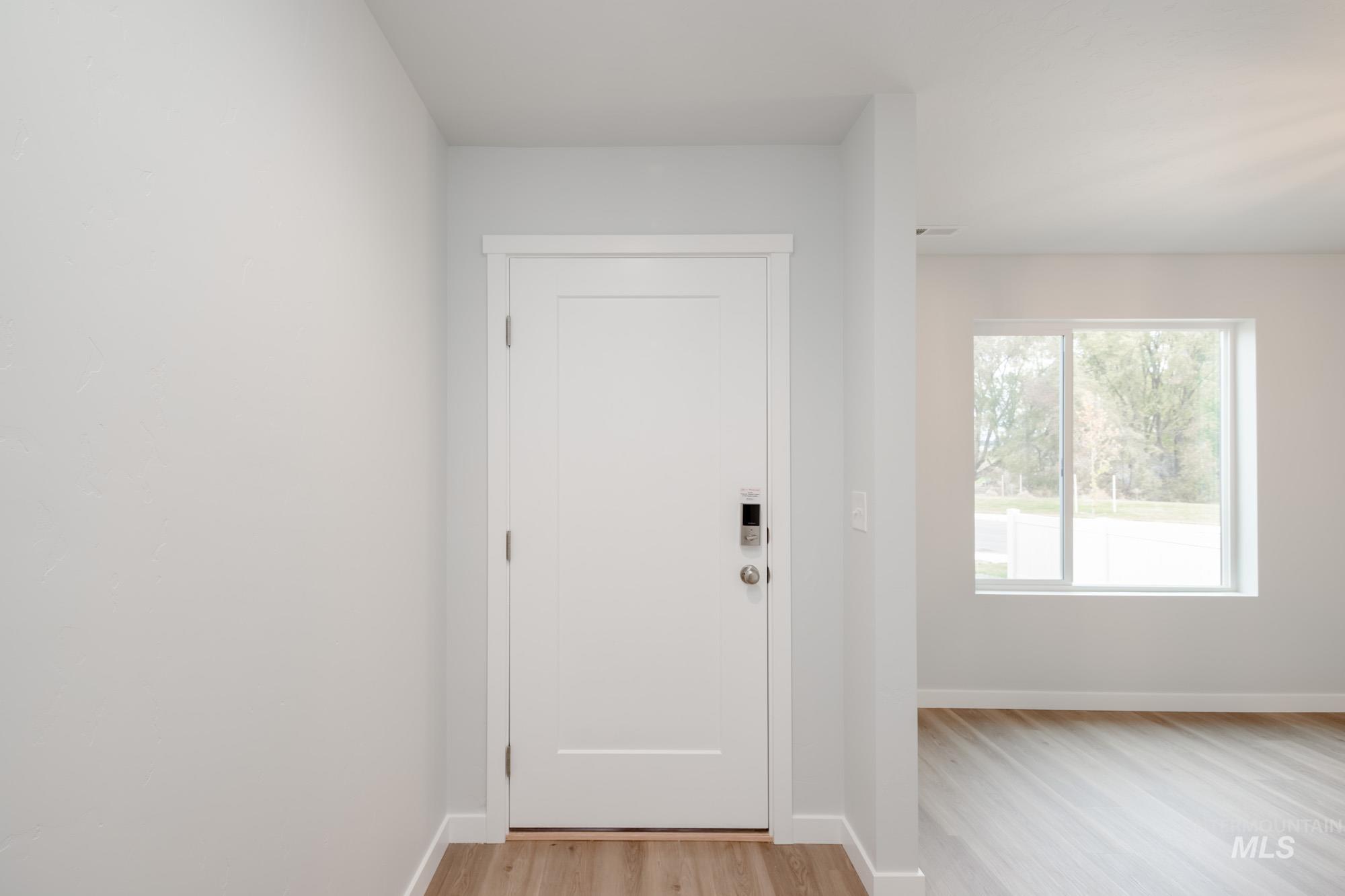 1870 W Unforgettable St, Meridian, Idaho 83642, 3 Bedrooms, 2 Bathrooms, Residential For Sale, Price $404,990,MLS 98972109