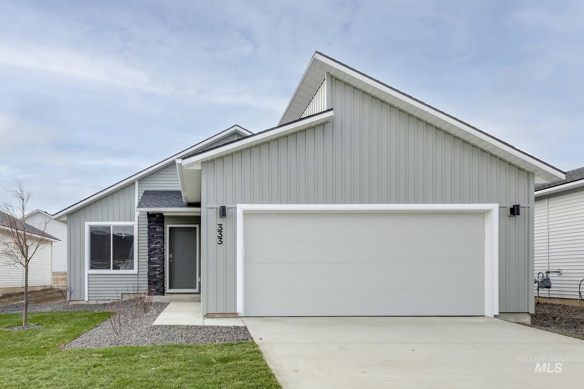 7370 S Menzingers Ave, Meridian, Idaho 83642, 3 Bedrooms, 2 Bathrooms, Residential For Sale, Price $389,990,MLS 98972111