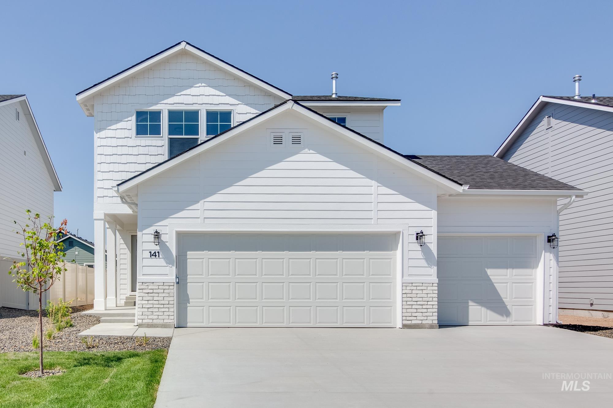 7322 S Bungalow Ave, Meridian, Idaho 83642, 3 Bedrooms, 2.5 Bathrooms, Residential For Sale, Price $440,990,MLS 98972112