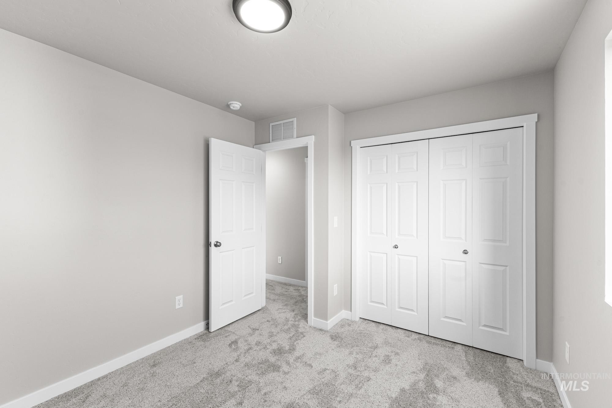 7322 S Bungalow Ave, Meridian, Idaho 83642, 3 Bedrooms, 2.5 Bathrooms, Residential For Sale, Price $440,990, 98972112