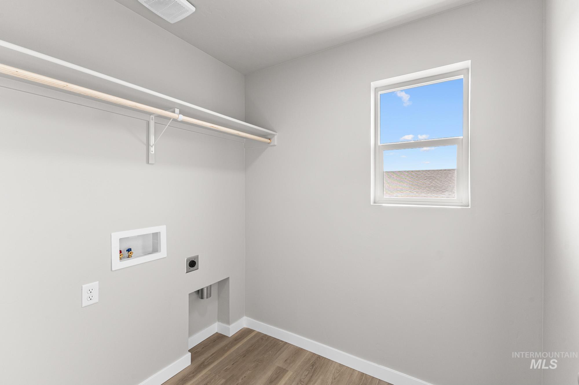 7322 S Bungalow Ave, Meridian, Idaho 83642, 3 Bedrooms, 2.5 Bathrooms, Residential For Sale, Price $440,990, 98972112